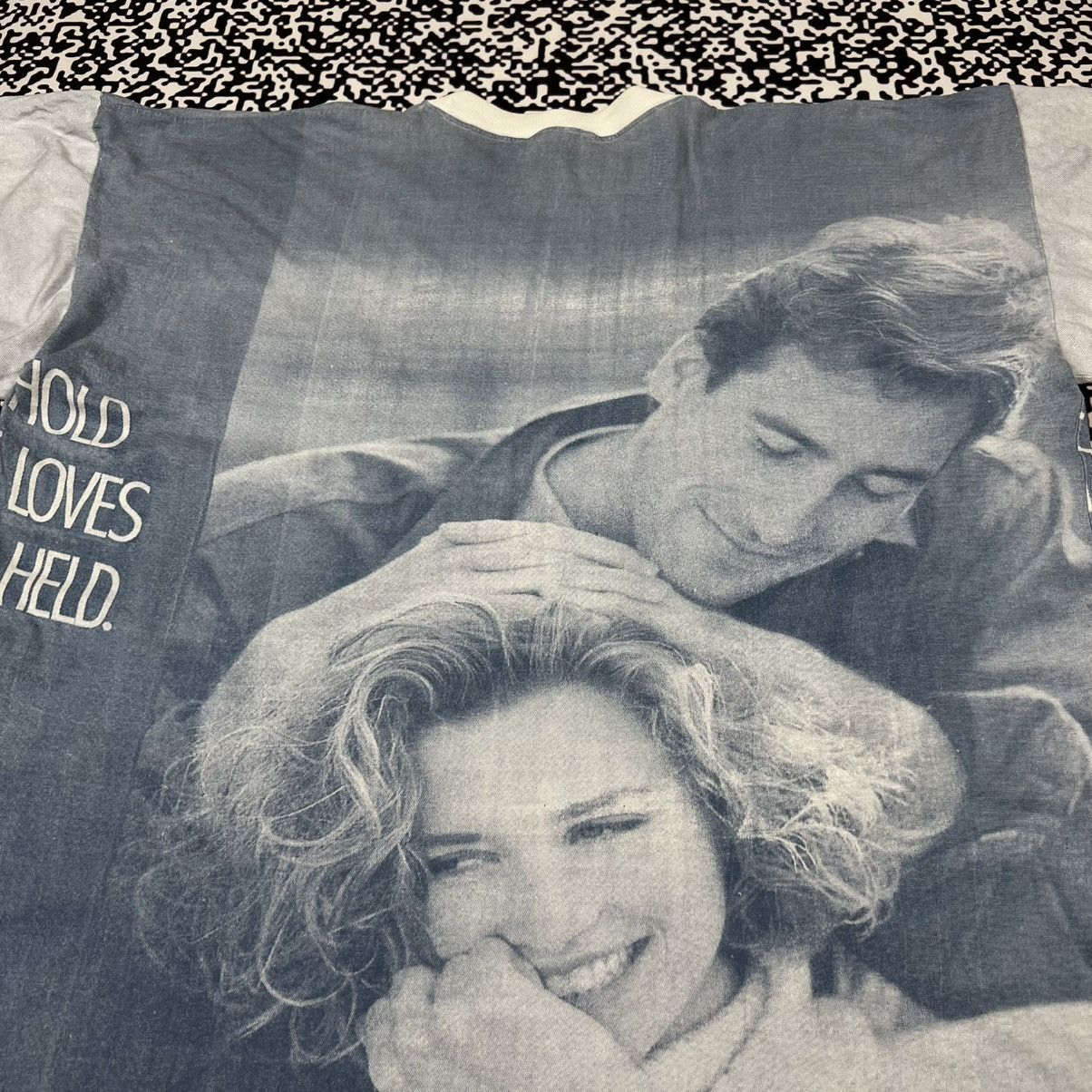 Vintage Vintage 90s RARE 9 ½ Weeks Movie All Over Print Art T-shirt Size US XXL / EU 58 / 5 - 14 Thumbnail