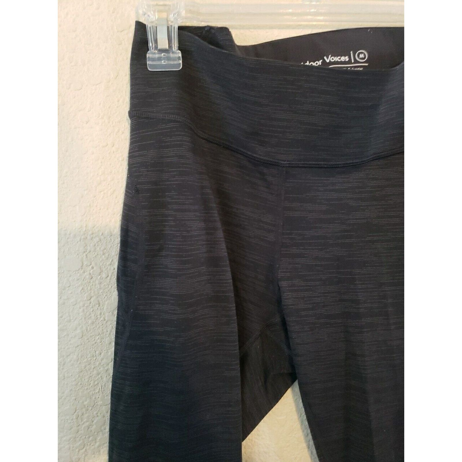 Outdoor Voices Outdoor Voices Capri Leggings Black Gray Medium Wide Waist Size 28" / US 6 / IT 42 - 3 Thumbnail