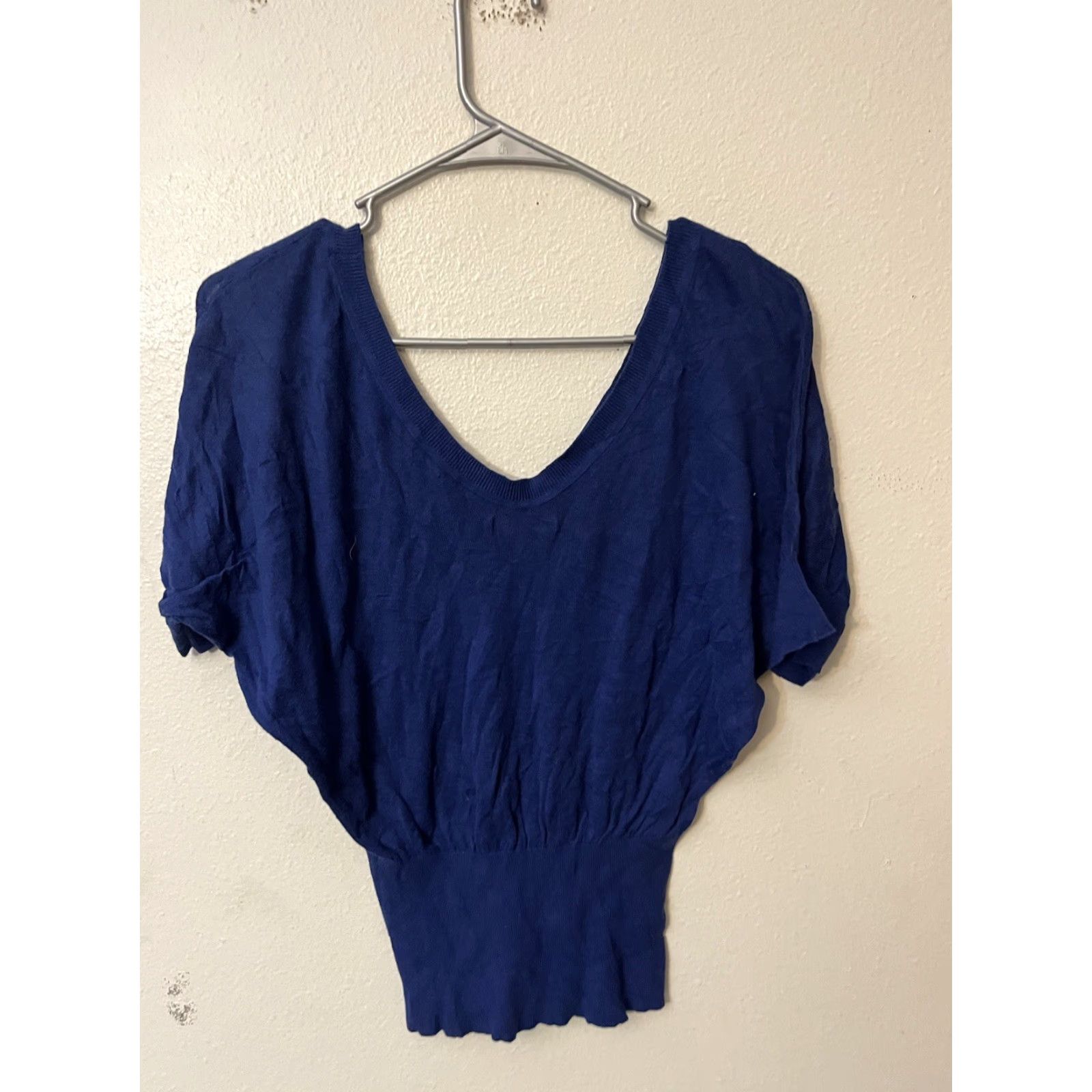 Express Express Blouse XS Blue V-Neck Drapey Dolman Short Sleeve Stretch Womens Shirt 90s? (if applicable) Mens? Size XS / US 0-2 / IT 36-38 - 3 Thumbnail