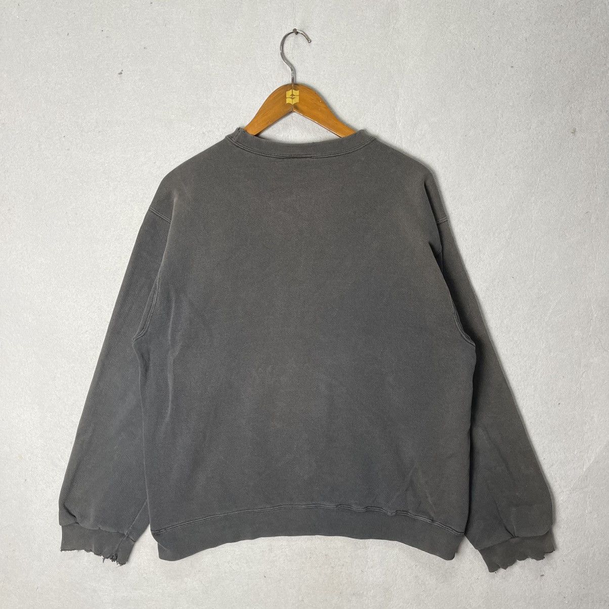 Nike Vintage Nike Mini Swoosh Distressed Sweatshirt Size US M / EU 48-50 / 2 - 9 Thumbnail
