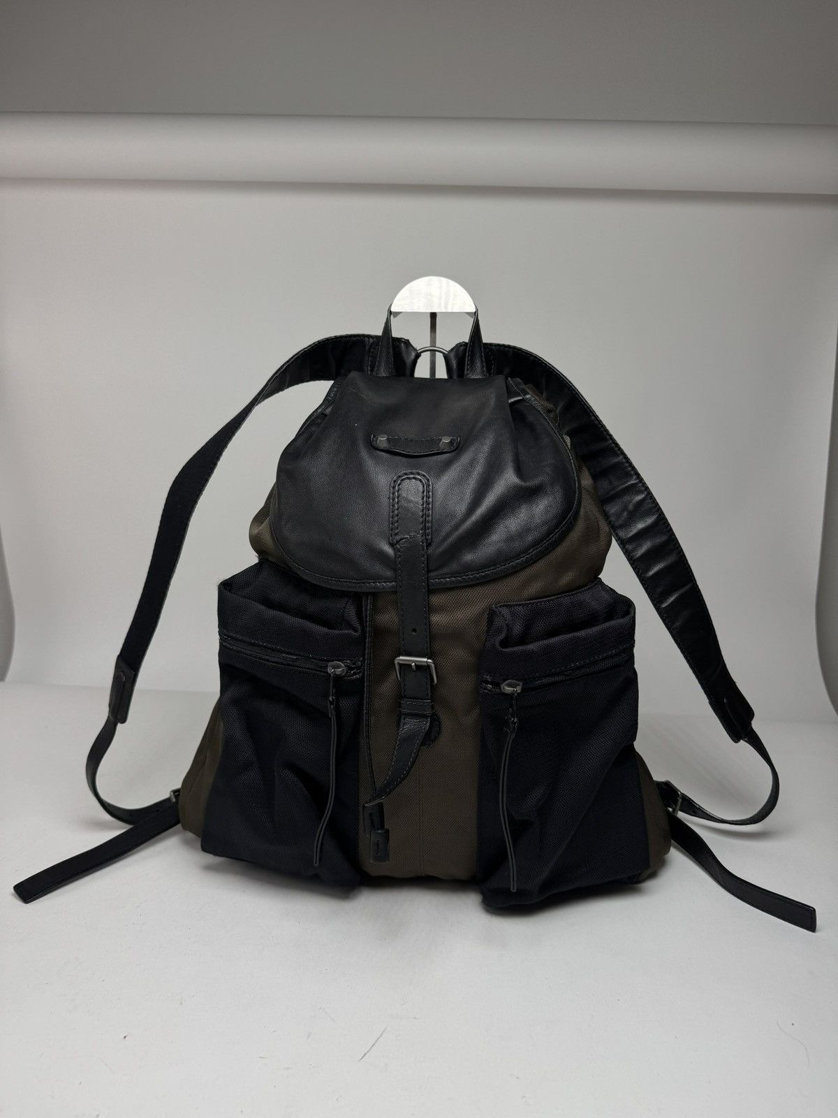 Balenciaga Vintage Balenciaga City Backpack Khaki Navy Size ONE SIZE - 15 Thumbnail