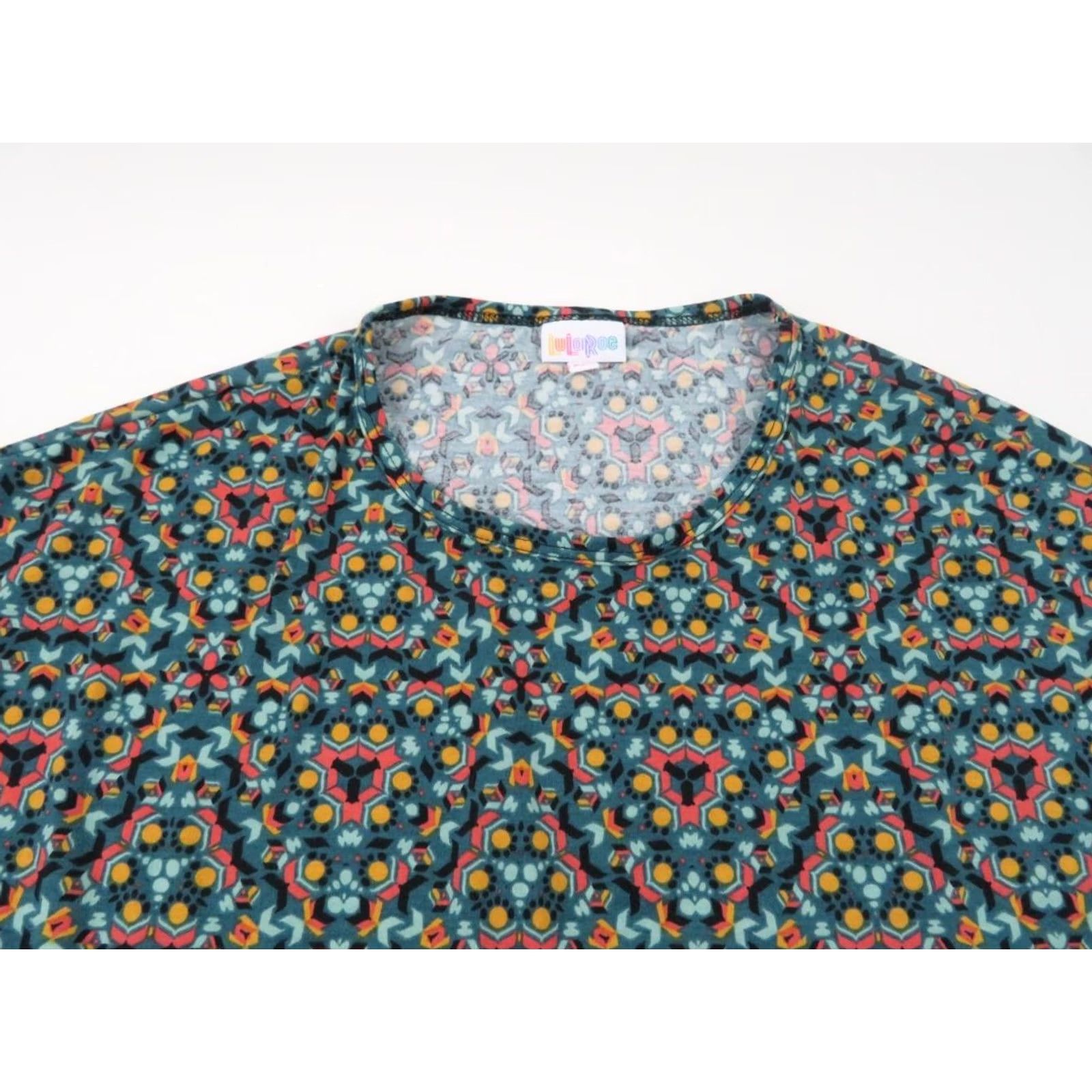 Vintage LuLaRoe Irma T Shirt Womens XXS Top Tee Tunic Green Red Geometric Christmas Vintage USA Size XXS / US 00 / IT 34 - 2 Thumbnail