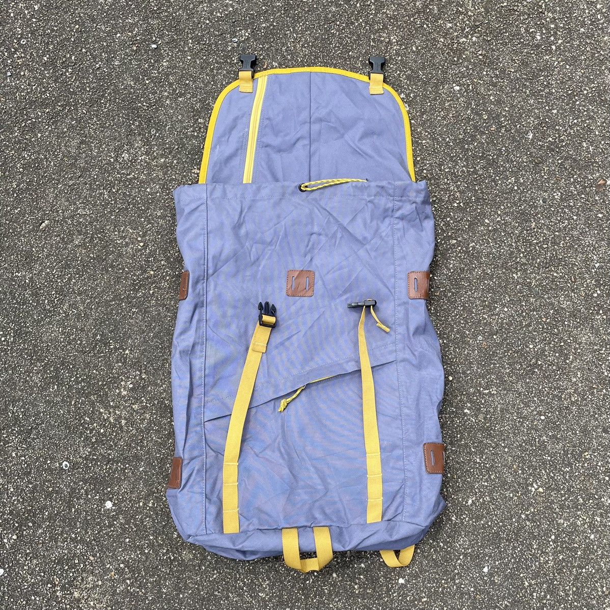 bugaboo fox stormy blue link-toys-3-4 Color:MC9 Canal Bait Shad Green this sun canopy is