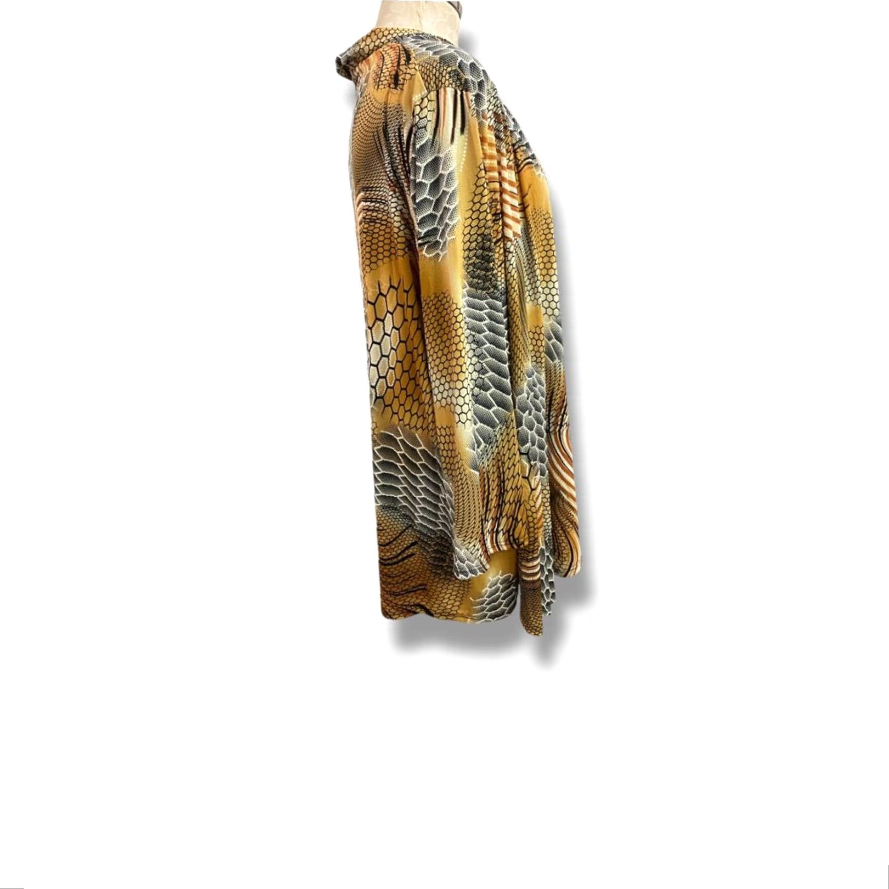 Vintage LBisse Womens Shirt Pullover Cardigan 3X Plus Gold Abstract Reptile Print 95% polyester 5% spandex Womens Mens Girls Size XXL / US 16-18 / IT 52-54 - 5 Thumbnail