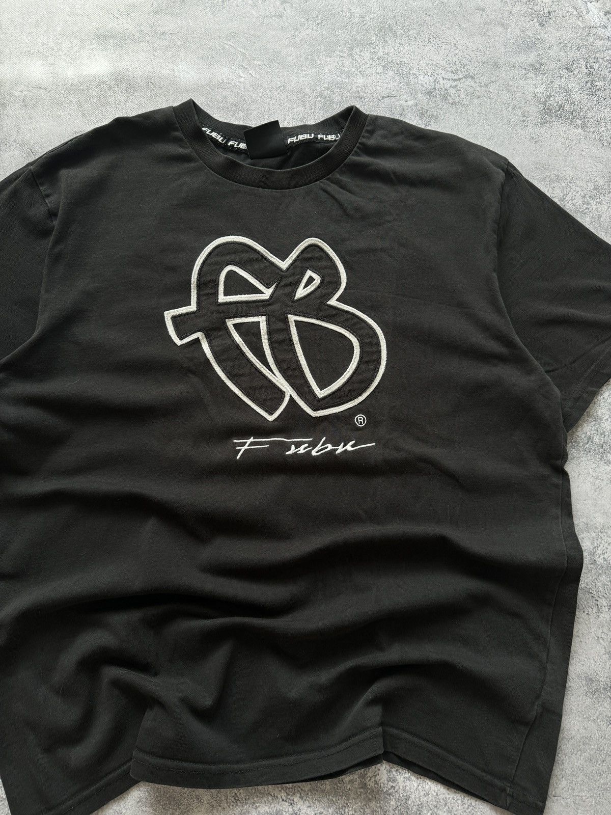 Fubu × Vintage Fubu Big Logo Black T-Shirt Size US M / EU 48-50 / 2 - 4 Thumbnail