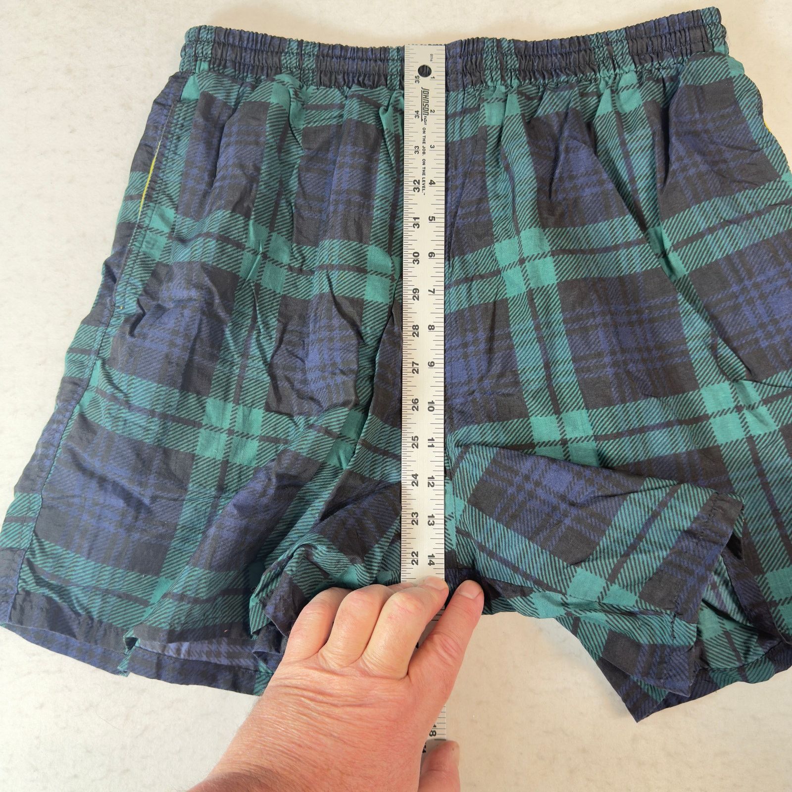 Catalina Catalina MenL Swim Trunks Green Plaid Lined Drawstring Waist Size US 40 / EU 56 - 11 Thumbnail