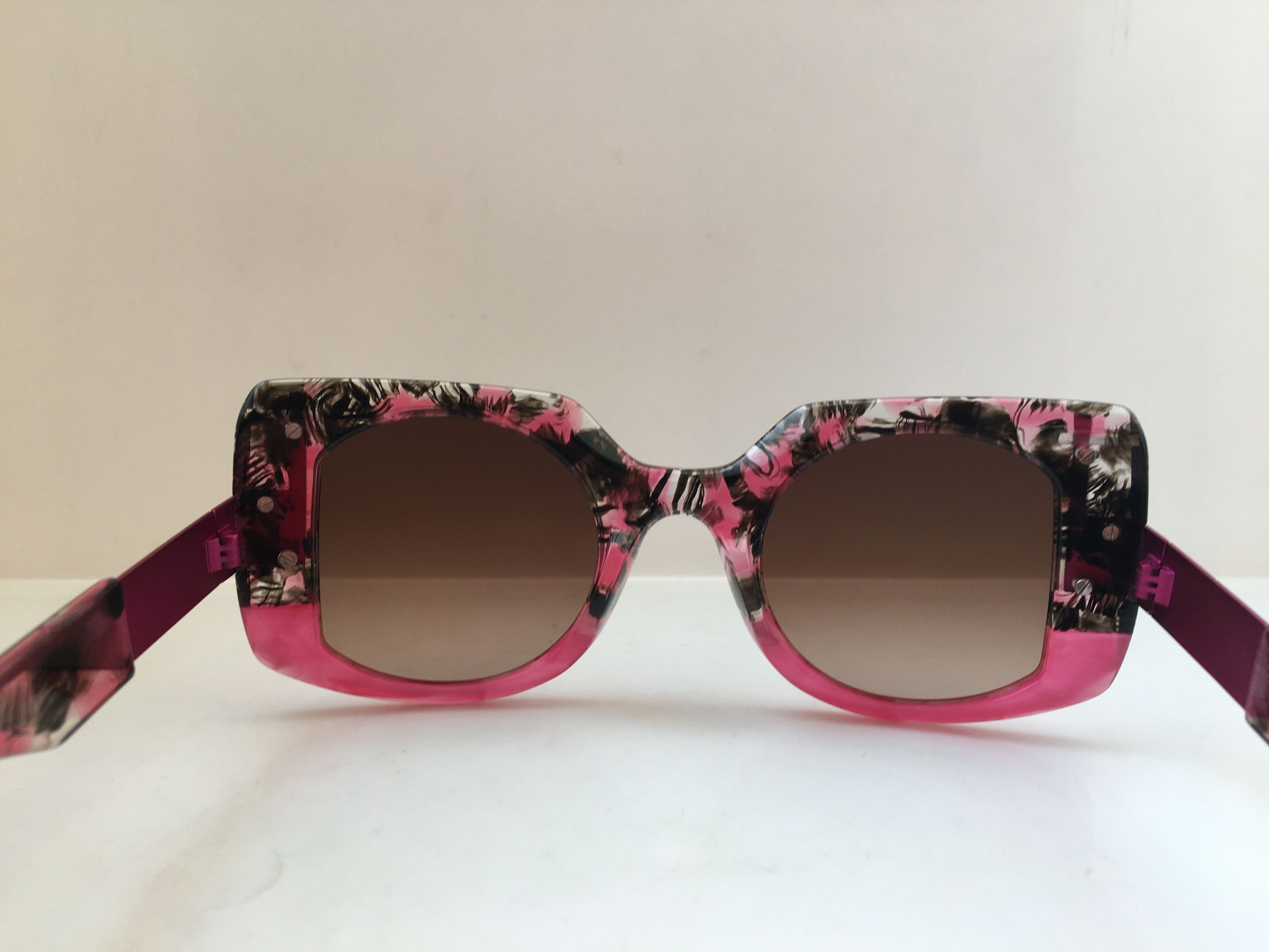 Other Handmade Acetate RUNWAY SHOW Diva Girls Sunglasses Size ONE SIZE - 4 Thumbnail