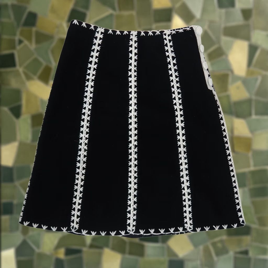 Vintage VINTAGE Etcetera Skirt 2 Black Cream Trim Wool Blend A-Line Y2K Women Size 26" / US 2 / IT 38 - 1 Thumbnail