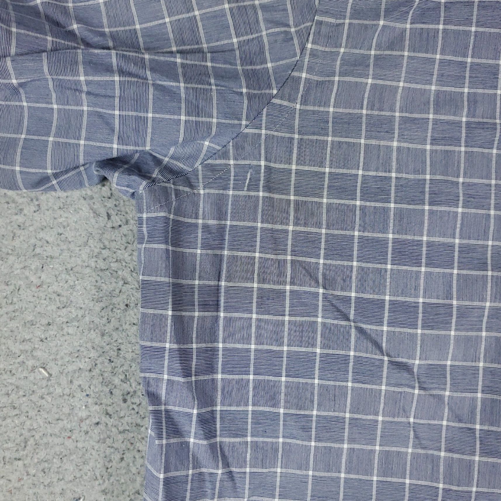 Tommy Hilfiger Tommy Hilfiger Shirt Mens XL Blue Plaid Button-Up Long Sleeve Casual Modern Preppy Workwear Mens XL Blue Plaid Button-Down Shirt Size US XL / EU 56 / 4 - 3 Thumbnail
