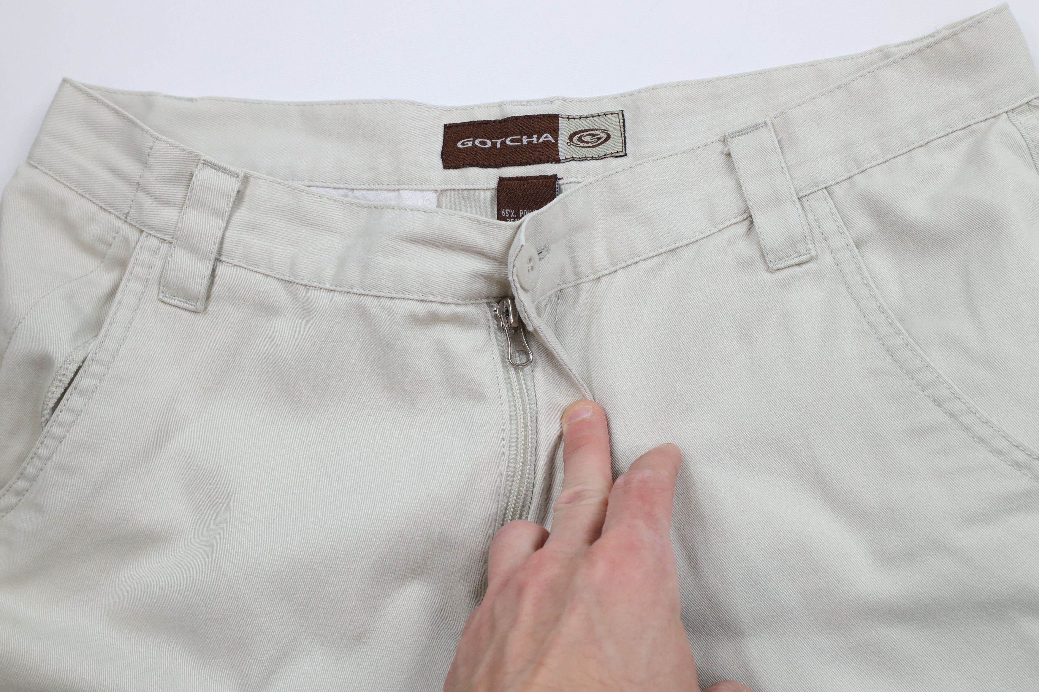 Gotcha × Vintage Vintage 90s Gotcha Surfing Baggy Fit Cargo Shorts Beige Size US 34 / EU 50 - 8 Thumbnail