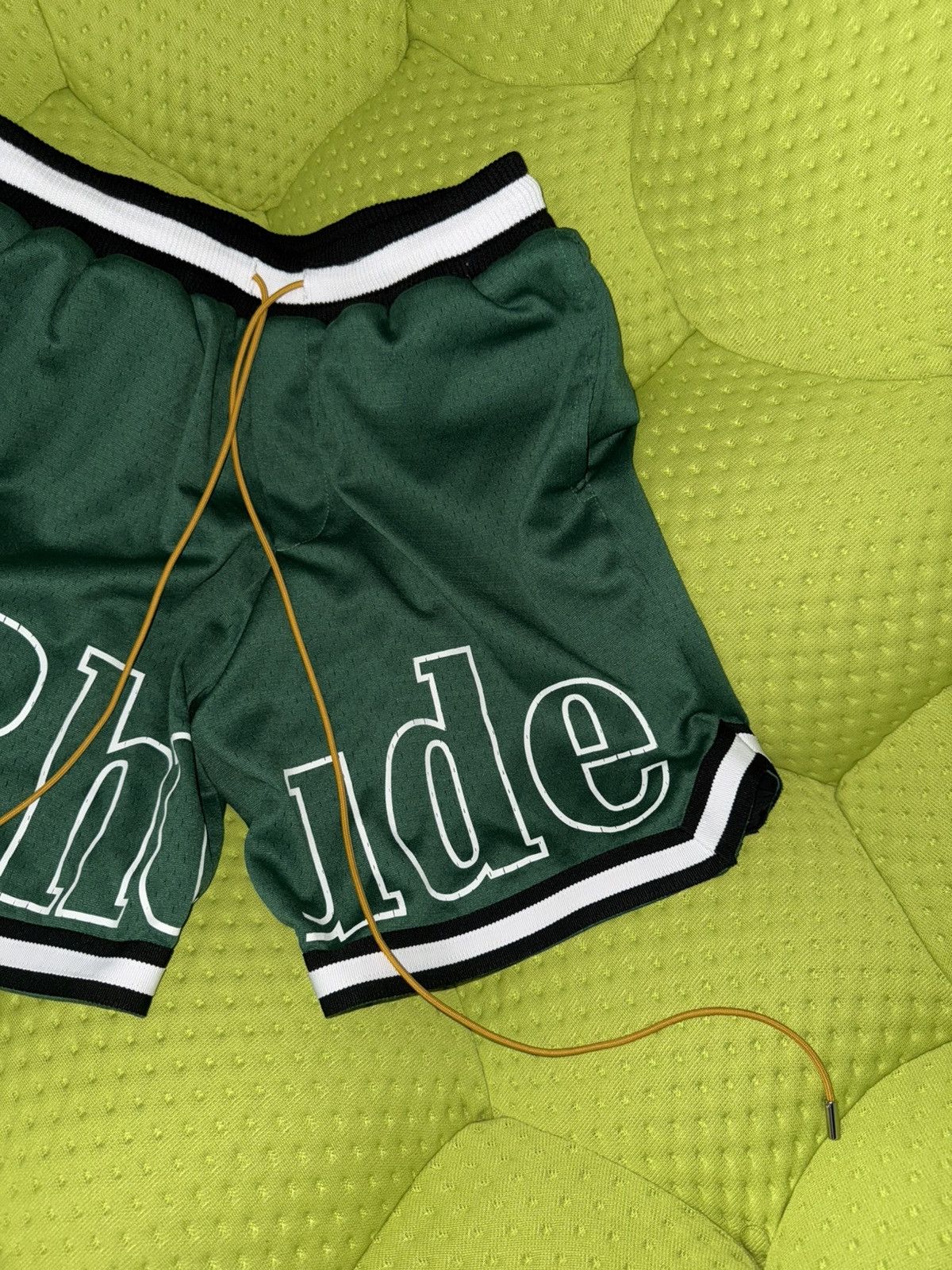 Rhude Rhude logo basketball shorts Size US 30 / EU 46 - 3 Thumbnail