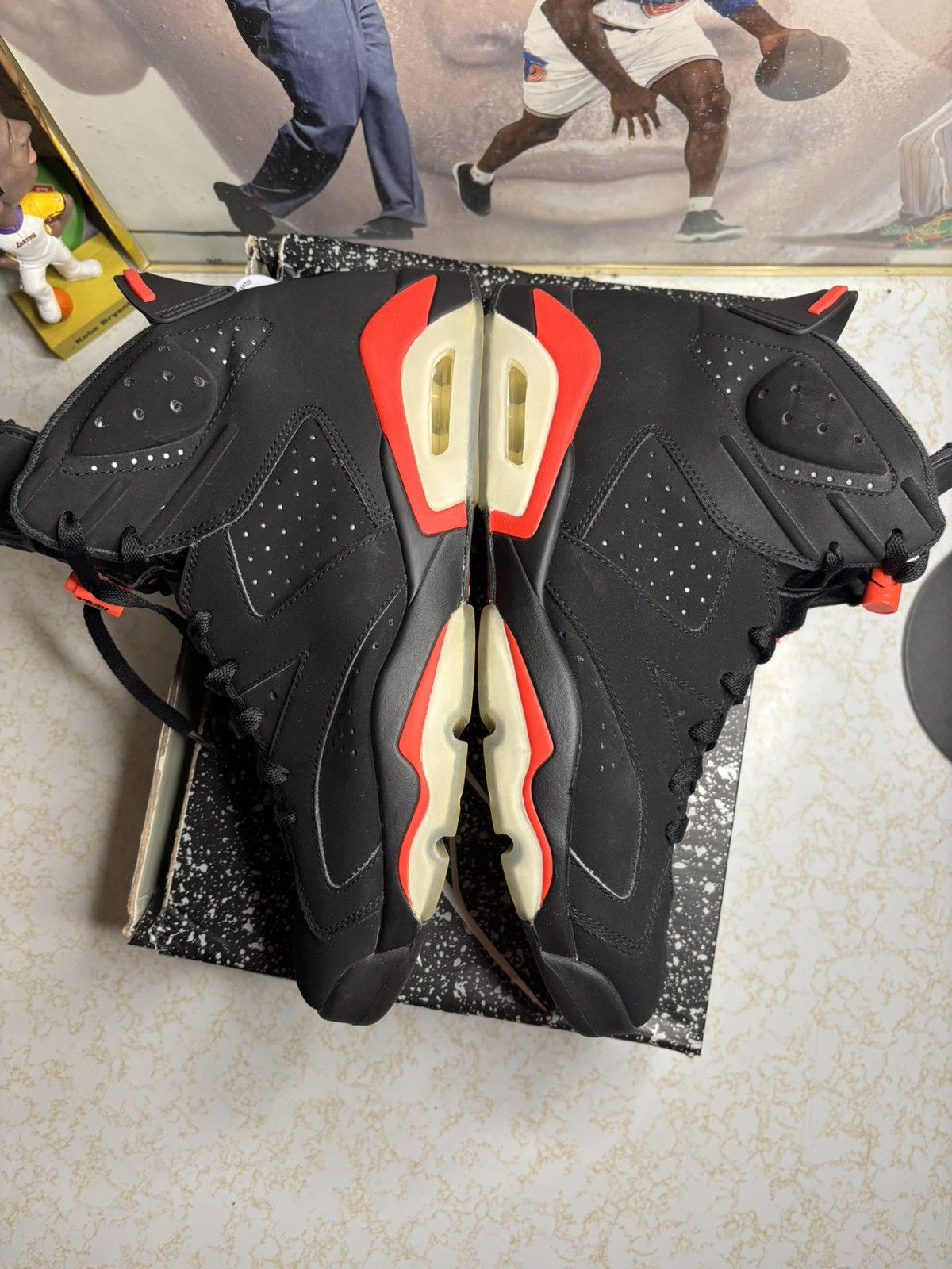 Jordan Brand Air Jordan 6 Retro black infrared Size US 11 / EU 44 - 4 Thumbnail