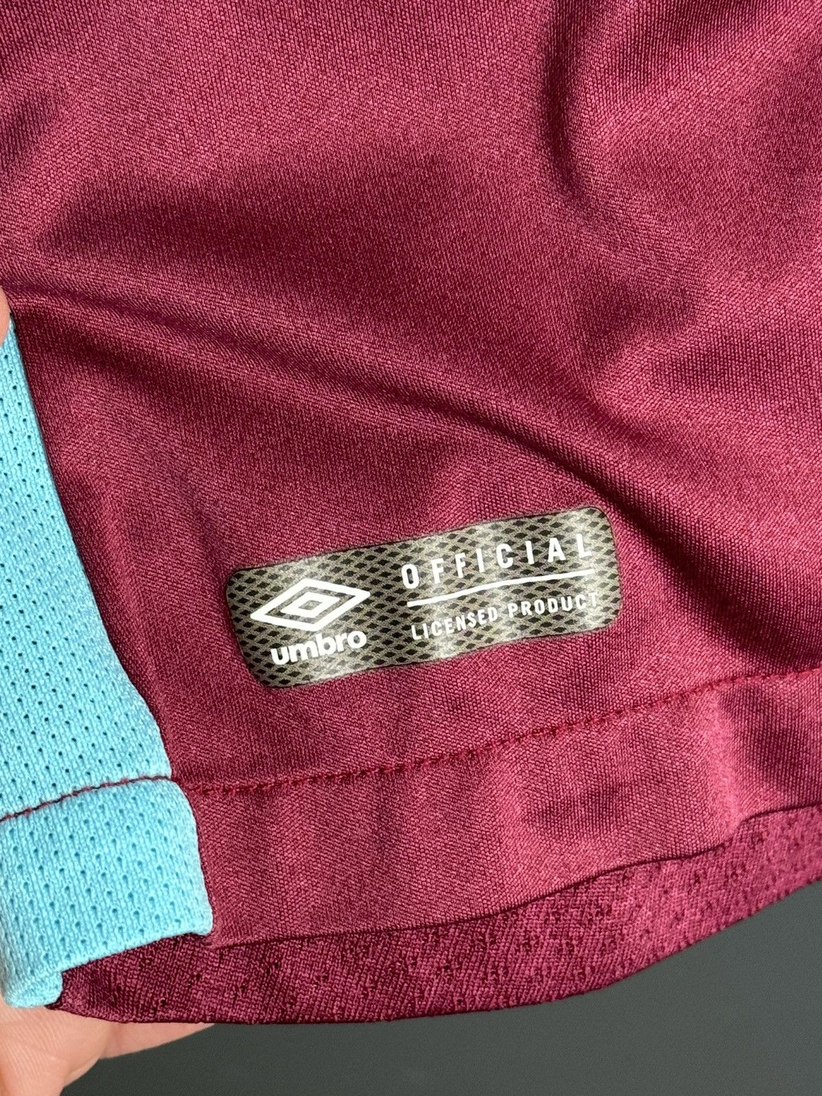 Umbro West Ham United 16/17 Home Football Jersey Size US S / EU 44-46 / 1 - 6 Thumbnail