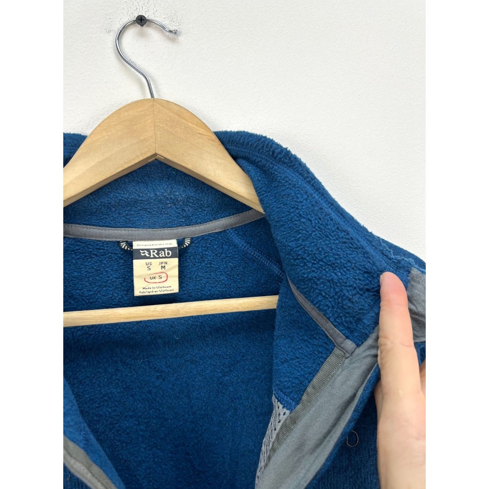 Rab RAB Sweatshirt Pull-On Thermal Fleece 1/4 Zip Mens S Blue Logo Pullover Shirt Size US S / EU 44-46 / 1 - 5 Thumbnail