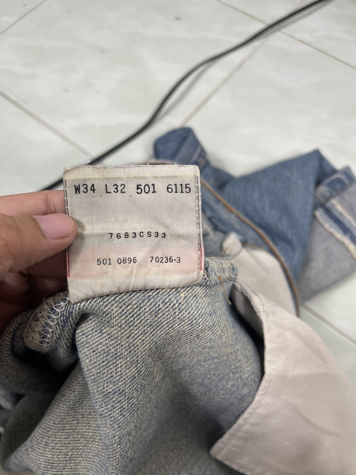 Levi's Vintage 90s Levis 501 Faded Blue Button Fly Distressed Denim Size US 34 / EU 50 - 18 Thumbnail
