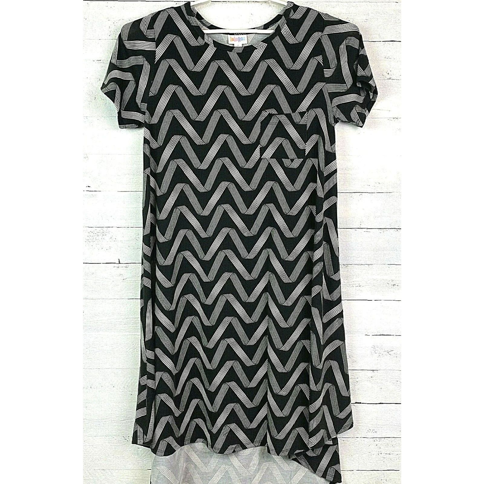 Vintage VINTAGE LuLaRoe Carly Dress Small Black White Chevron High Low Scoop Neck Swing Dress Size S / US 4 / IT 40 - 2 Thumbnail