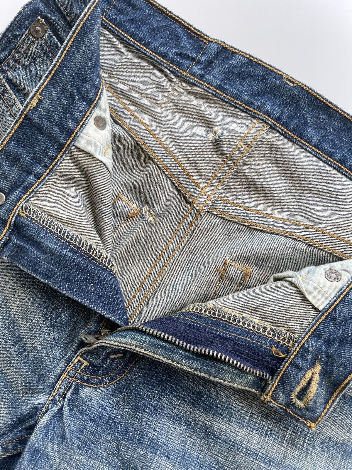 Levi's Vintage Clothing Vintage Levis 502 Japan Selvedge Distressed Denim Size US 30 / EU 46 - 12 Thumbnail