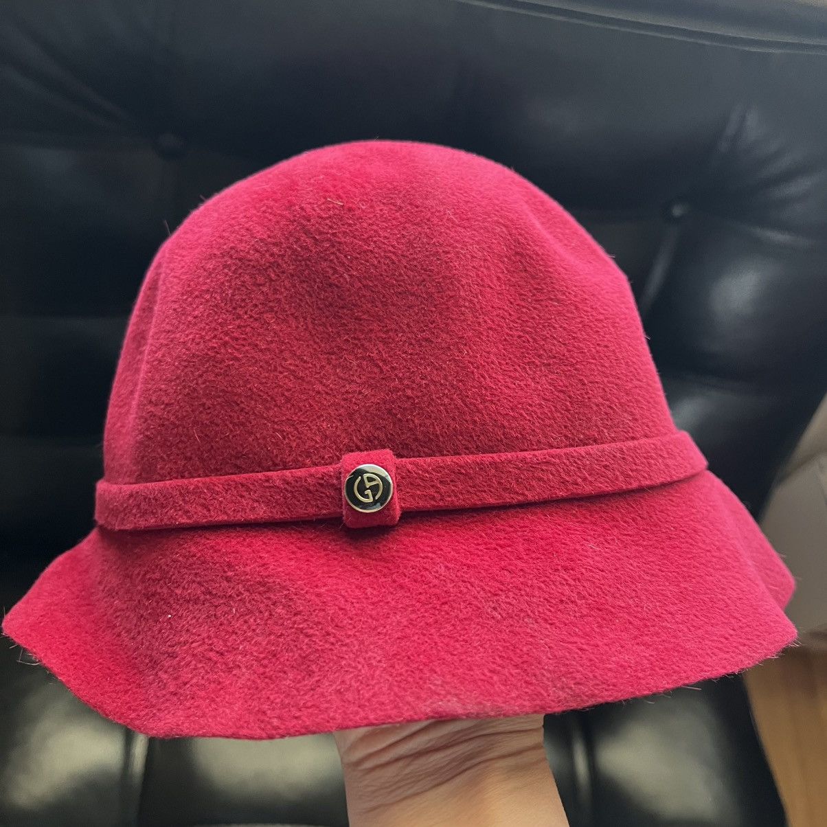 Giorgio Armani Giorgio Armani Cloche Hat Women 57 Red Rabbit Hair Italy Size ONE SIZE - 11 Thumbnail