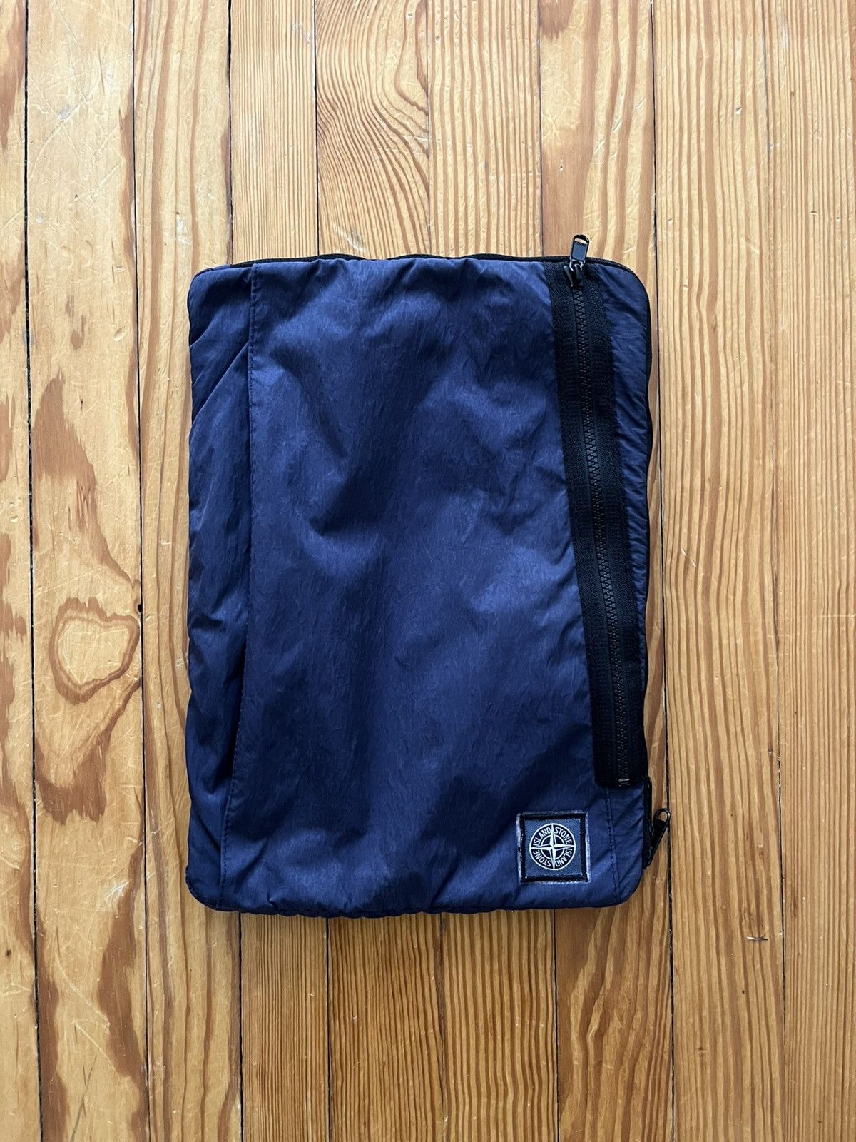 Stone Island Stone Island Garment Dyed Nylon Laptop MacBook Case Purple Size ONE SIZE - 1 Thumbnail