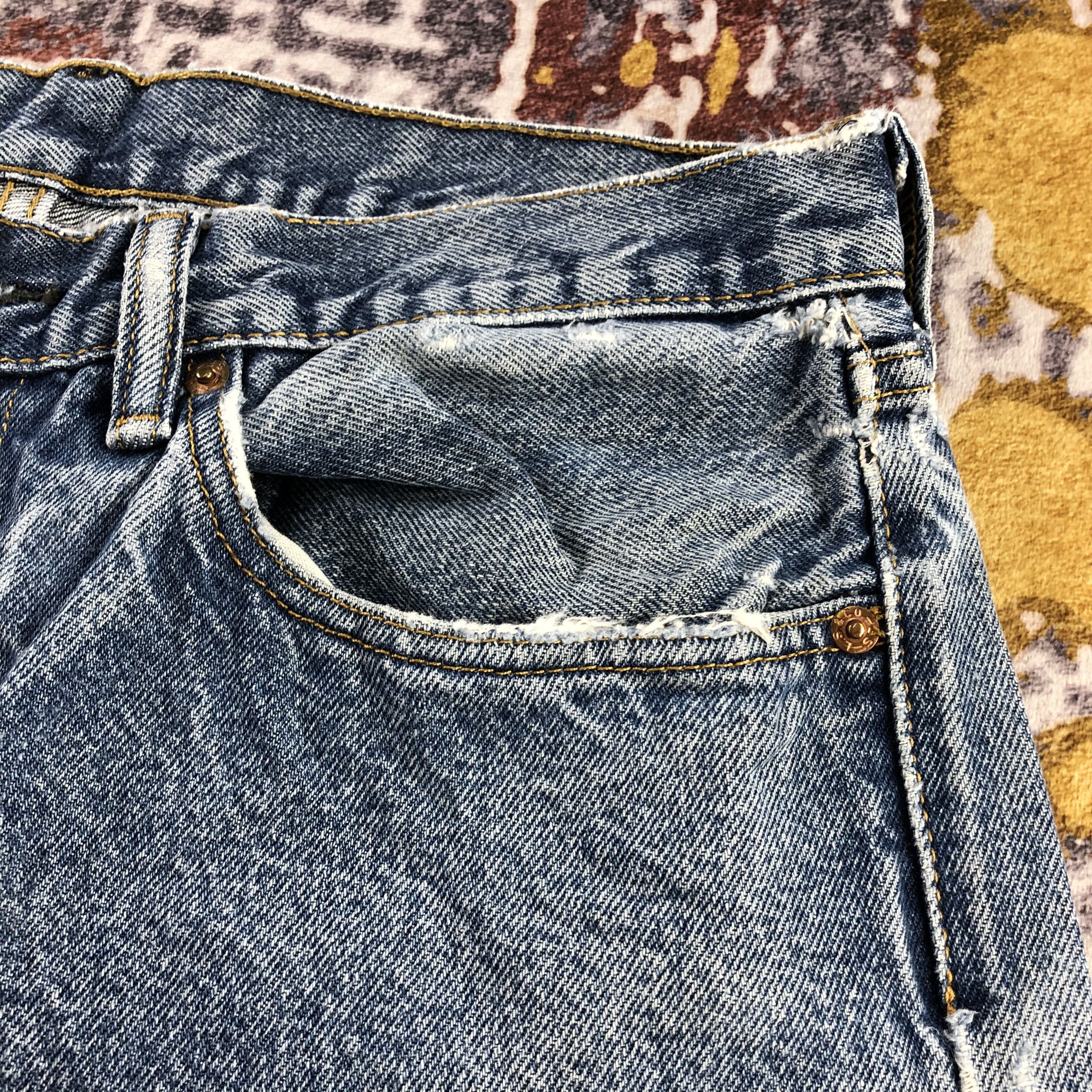 Levi's × Vintage Vintage Blue Wash Levis 505 Jeans-JM3076 Size US 33 - 13 Thumbnail