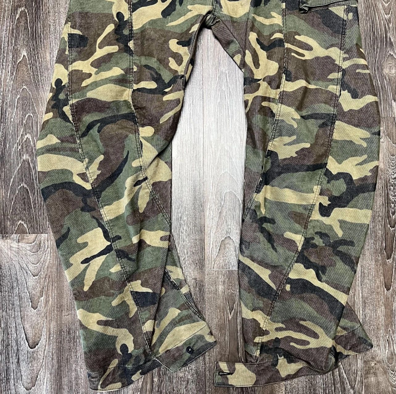Other Reserved Essential Pants Mens 34 Green Camo Corduroy Cargo Size US 33 - 2 Thumbnail