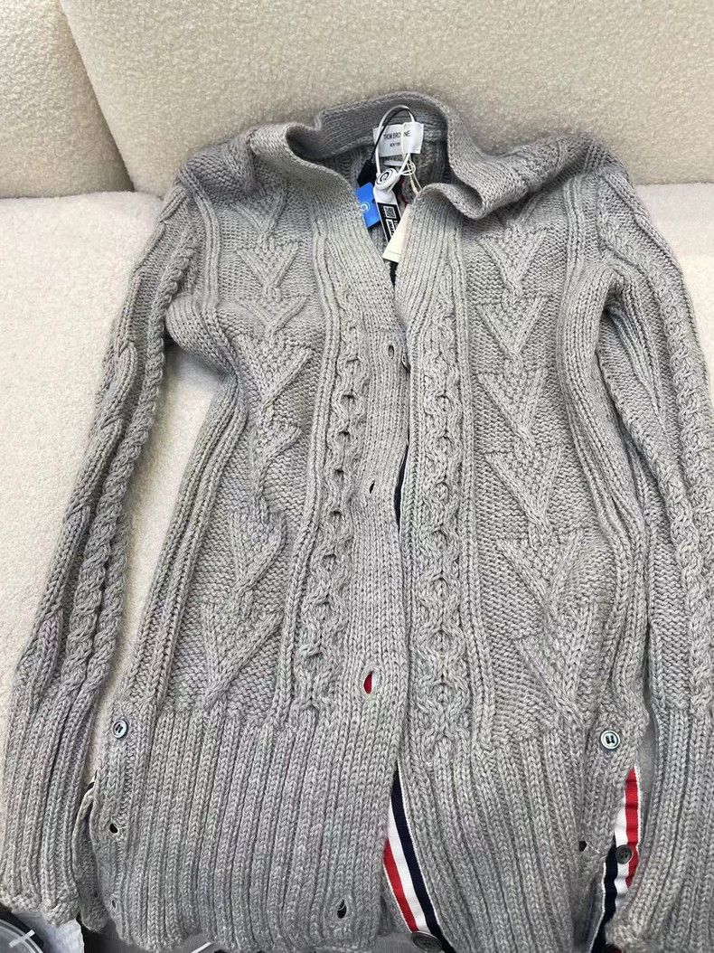 Other Thom Browne Gray wool knitted flared shirt Size US XXS / EU 40 - 1 Thumbnail
