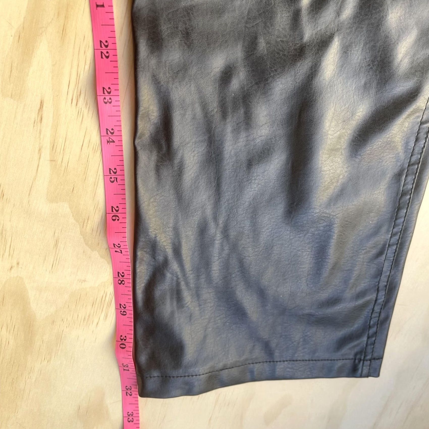 Vintage Louise Paris Dress Pants Womens 5 Black Faux Leather Zip Straight Leg Lined Size 27" / US 4 / IT 40 - 7 Thumbnail