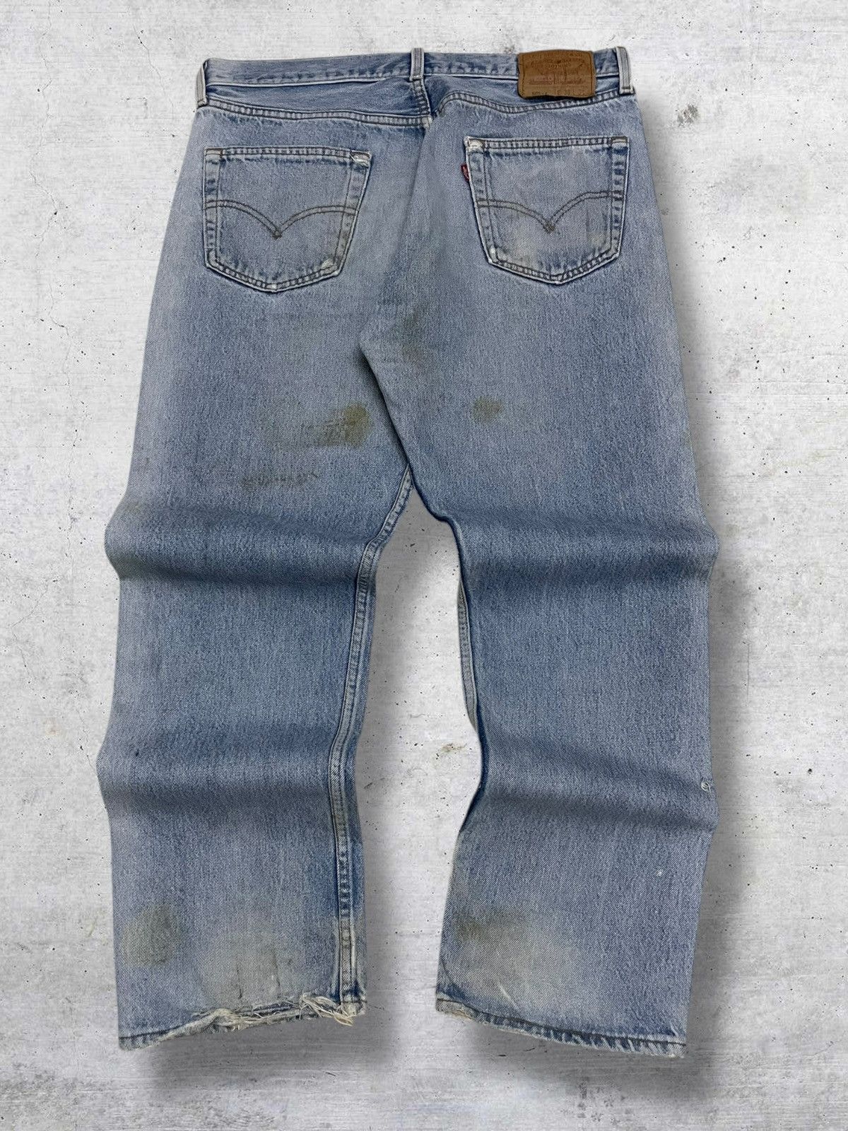 Levi's Vintage Clothing VINTAGE 501 LEVIS OG 90S DISTRESSED MUDWWASH STYLE DENIM Size US 34 / EU 50 - 10 Thumbnail