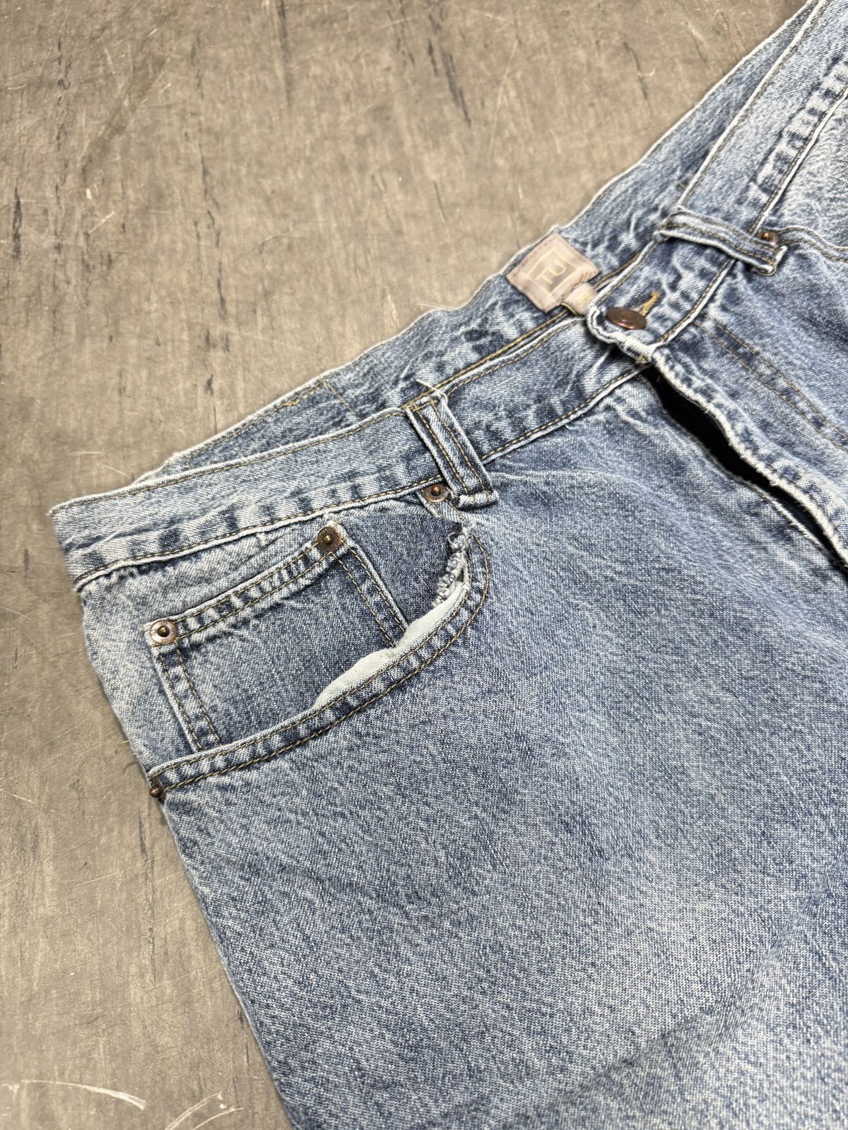 Vintage ᶠᵃⁿᶜʸᵍᵘʸ Vintage Baggy Washed Denim Jeans Wide leg Y2K Size US 36 / EU 52 - 4 Thumbnail