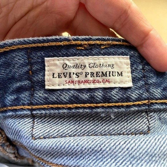 Levi's Levi’s 501 Button Fly Cropped Straight Leg Jeans - 29" Size 29" - 6 Thumbnail