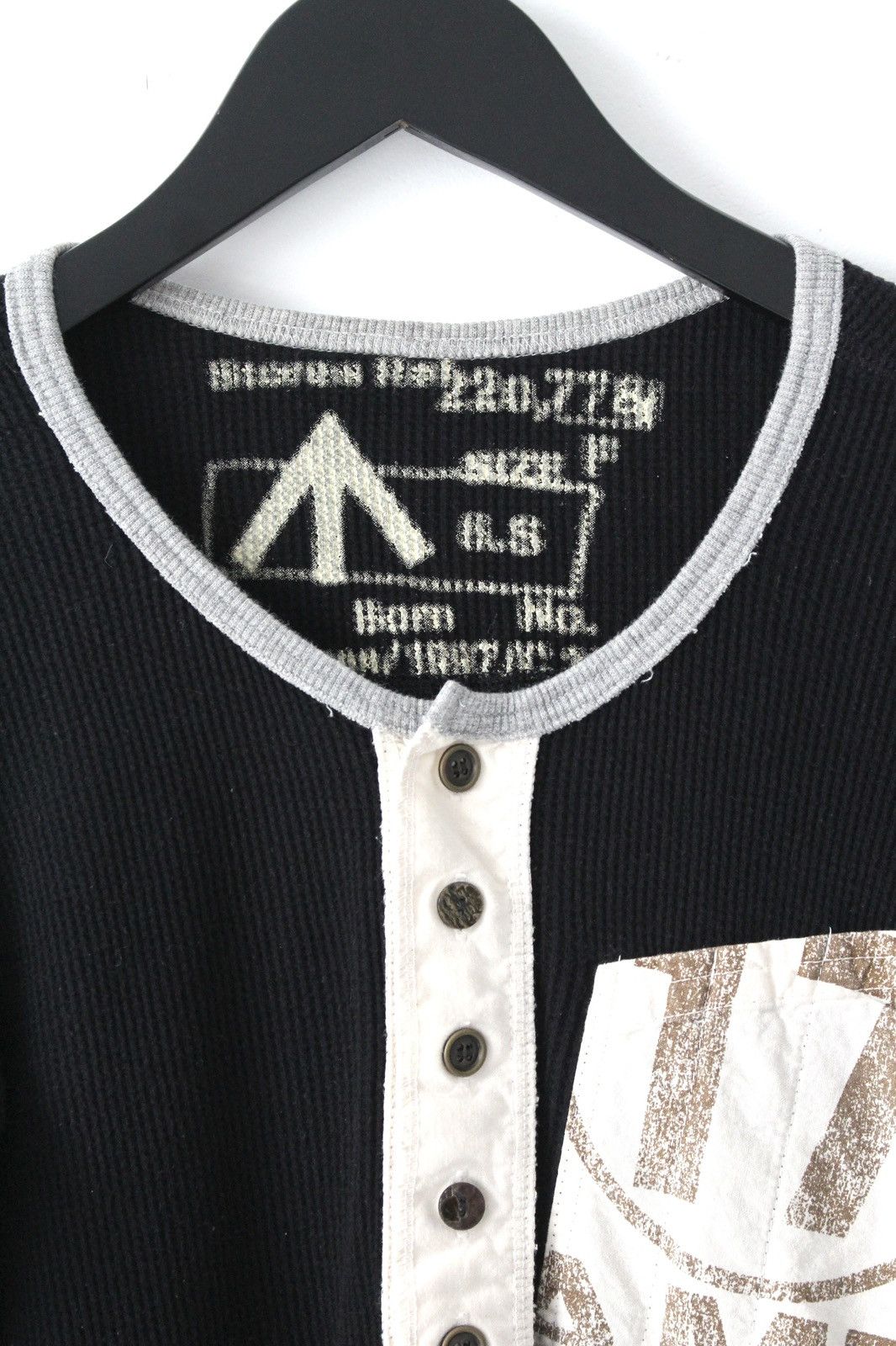 Japanese Brand 2000S OLD BETTY’S “UTILITY POCKET” WAFFLE HENLEY Size S / US 4 / IT 40 - 3 Thumbnail