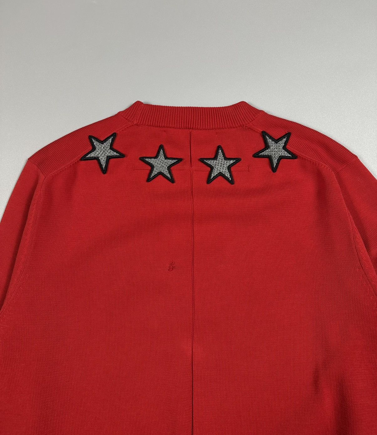Givenchy Givenchy Star Embroidered Red Sweater Size US M / EU 48-50 / 2 - 5 Thumbnail