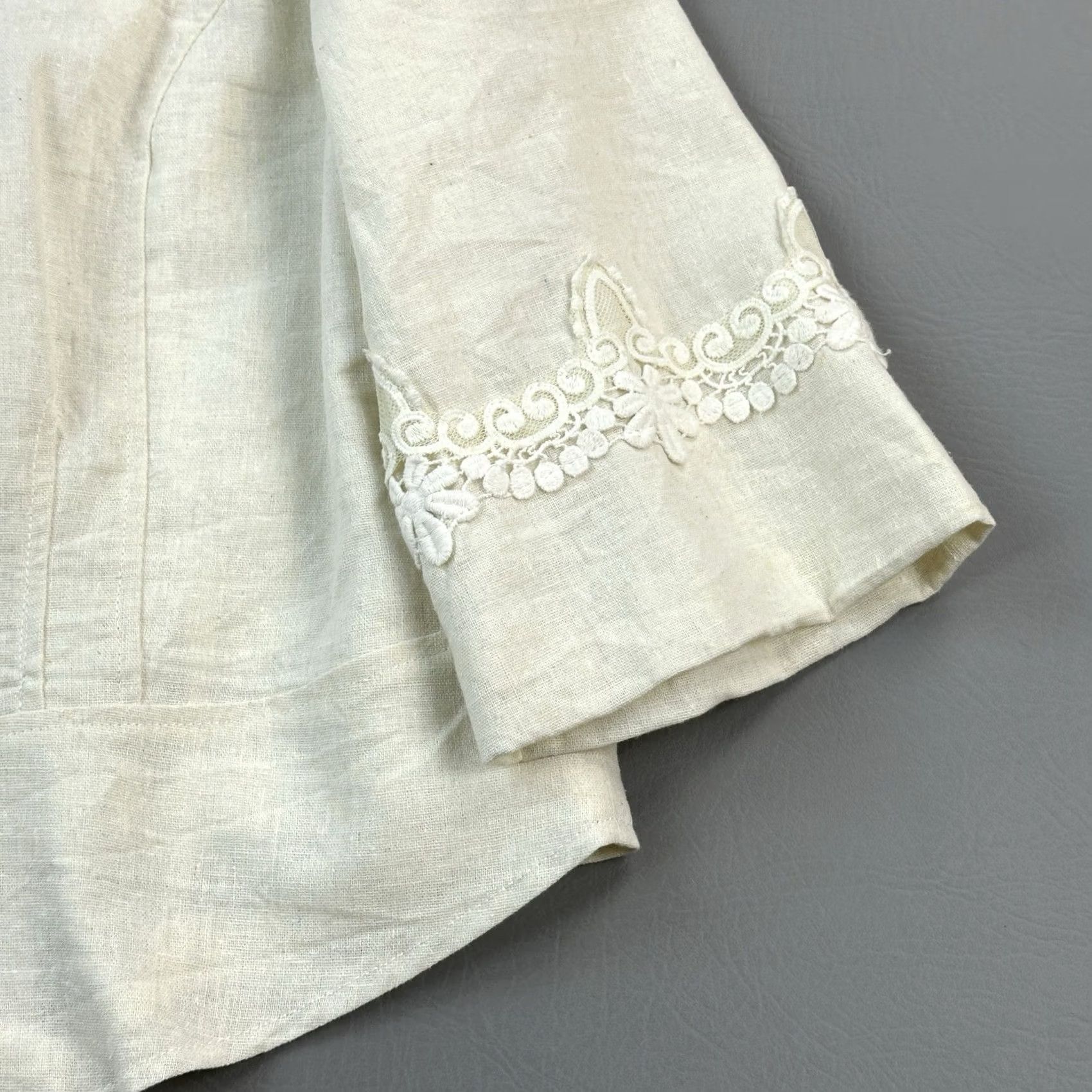 Vintage Papillon Blazer Jacket Womens Large Ivory Linen Embroidered Cropped Hook Closure Size L / US 10 / IT 46 - 3 Thumbnail