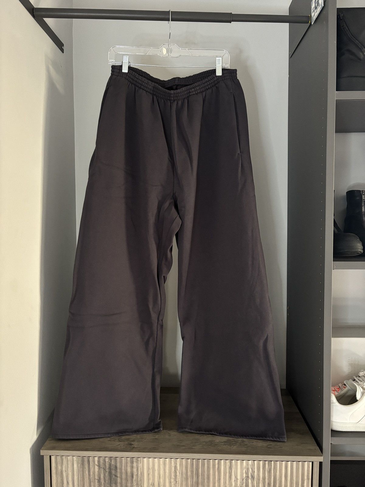 Balenciaga × Gap × Yeezy Yeezy x Gap Unreleased Wide Leg Sweatpants Size US 34 / EU 50 - 2 Thumbnail