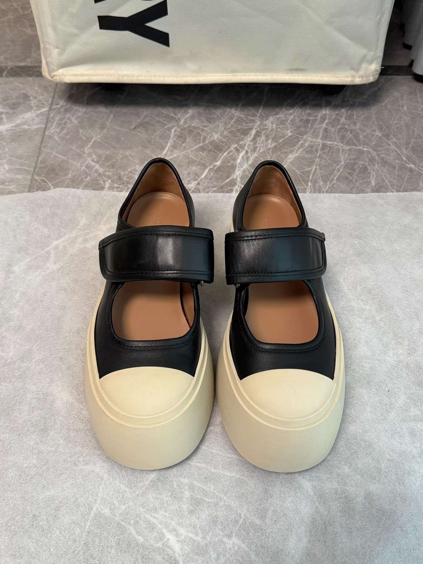 Marni Marni Black Velcro Strap Platform Sneakers K6 Size US 5 / IT 35 - 2 Thumbnail