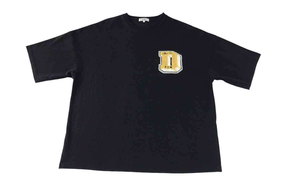 In The Attic In The Attic Homme Your Way Find Tee Size US XL / EU 56 / 4 - 1 Thumbnail