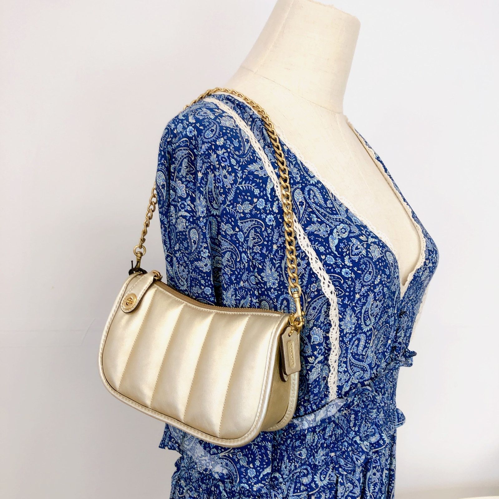 Coach Coach C6746 Swinger 20 With Quilting IN Metallic Soft Gold Size ONE SIZE - 7 Thumbnail