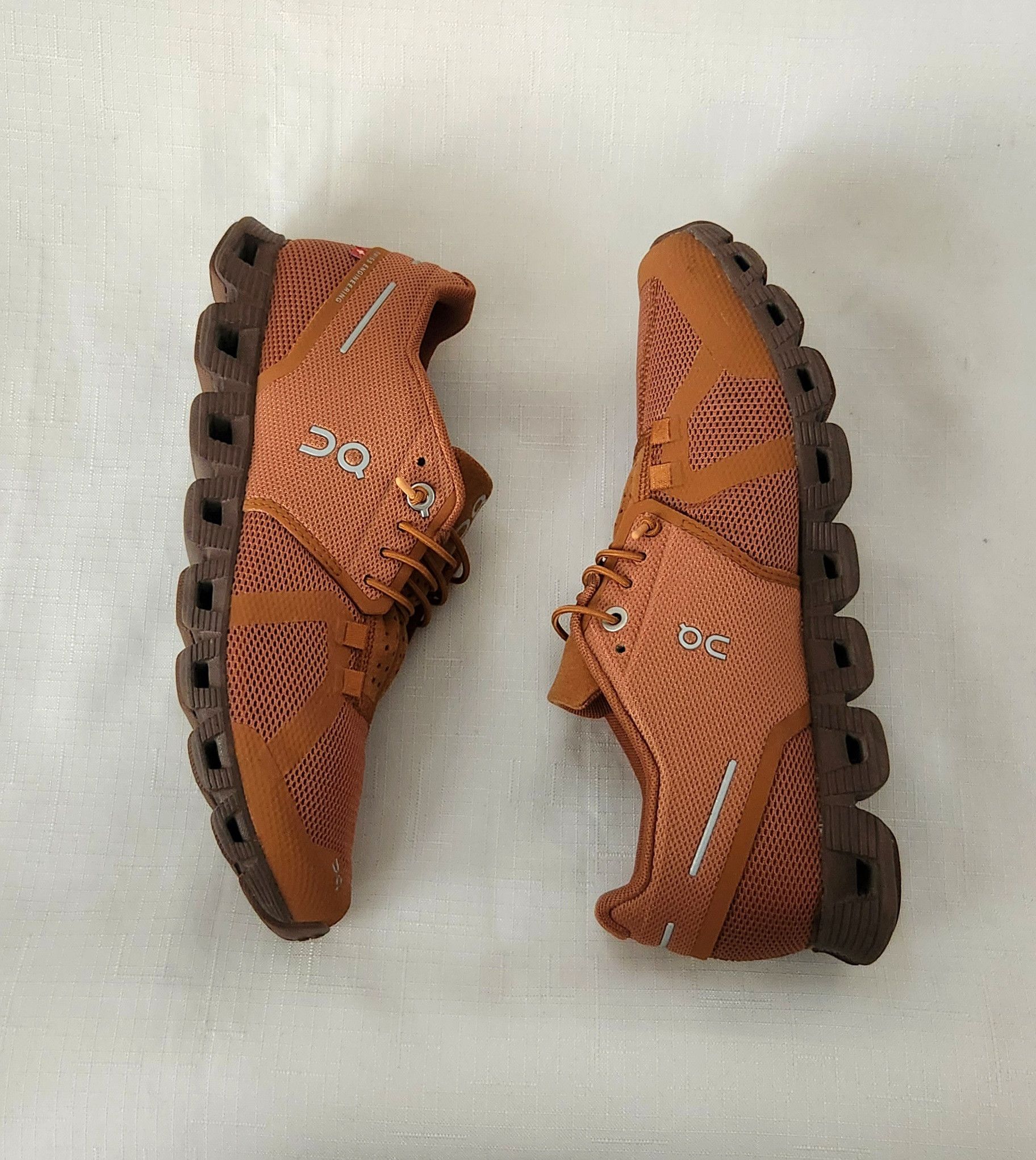 On On Cloud Swiss Running shoes Monochrome Sneakers Brown SZ 7 Size US 7 / IT 37 - 6 Thumbnail