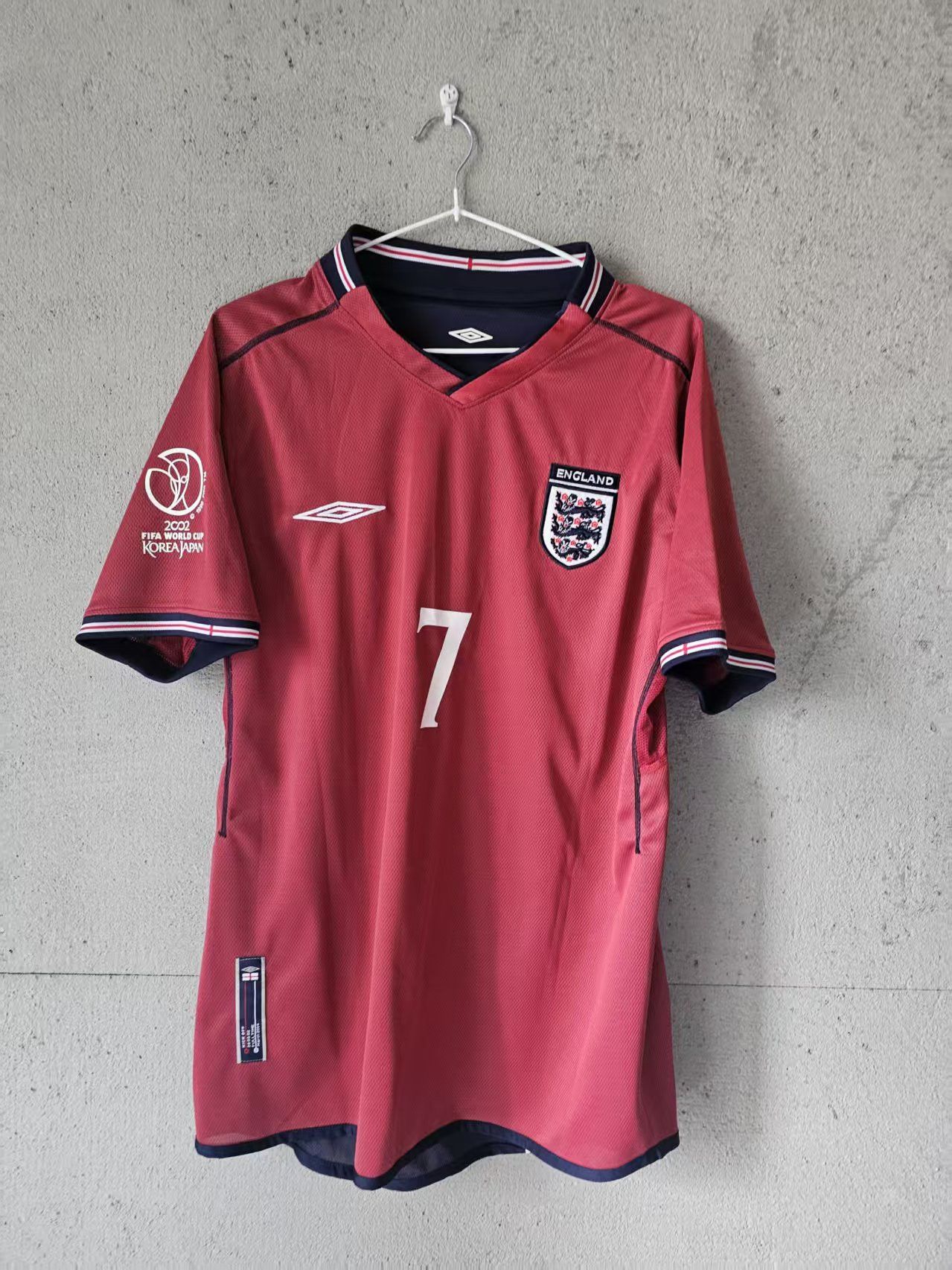 Other 2002 England #7 David Beckham Jersey Red Size US S / EU 44-46 / 1 - 1 Thumbnail