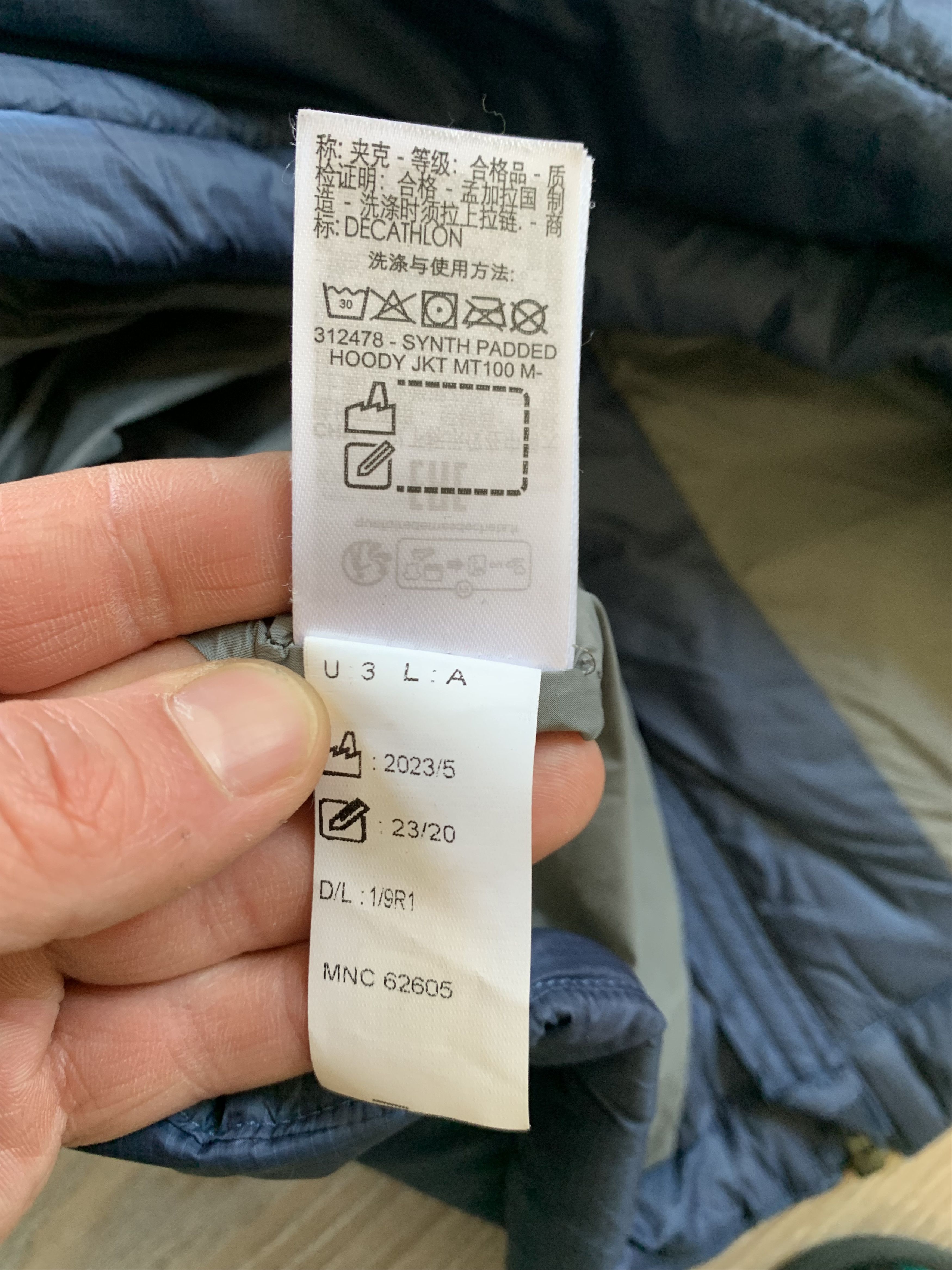 Other Decathlon Forclaz Down Light Jacket Size US M / EU 48-50 / 2 - 10 Thumbnail