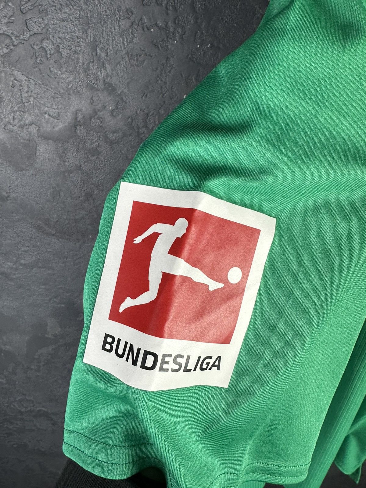 Umbro Umbro Werder Bremen VELCOVIC 13 Soccer Jersey Shirt Football Size US L / EU 52-54 / 3 - 8 Thumbnail
