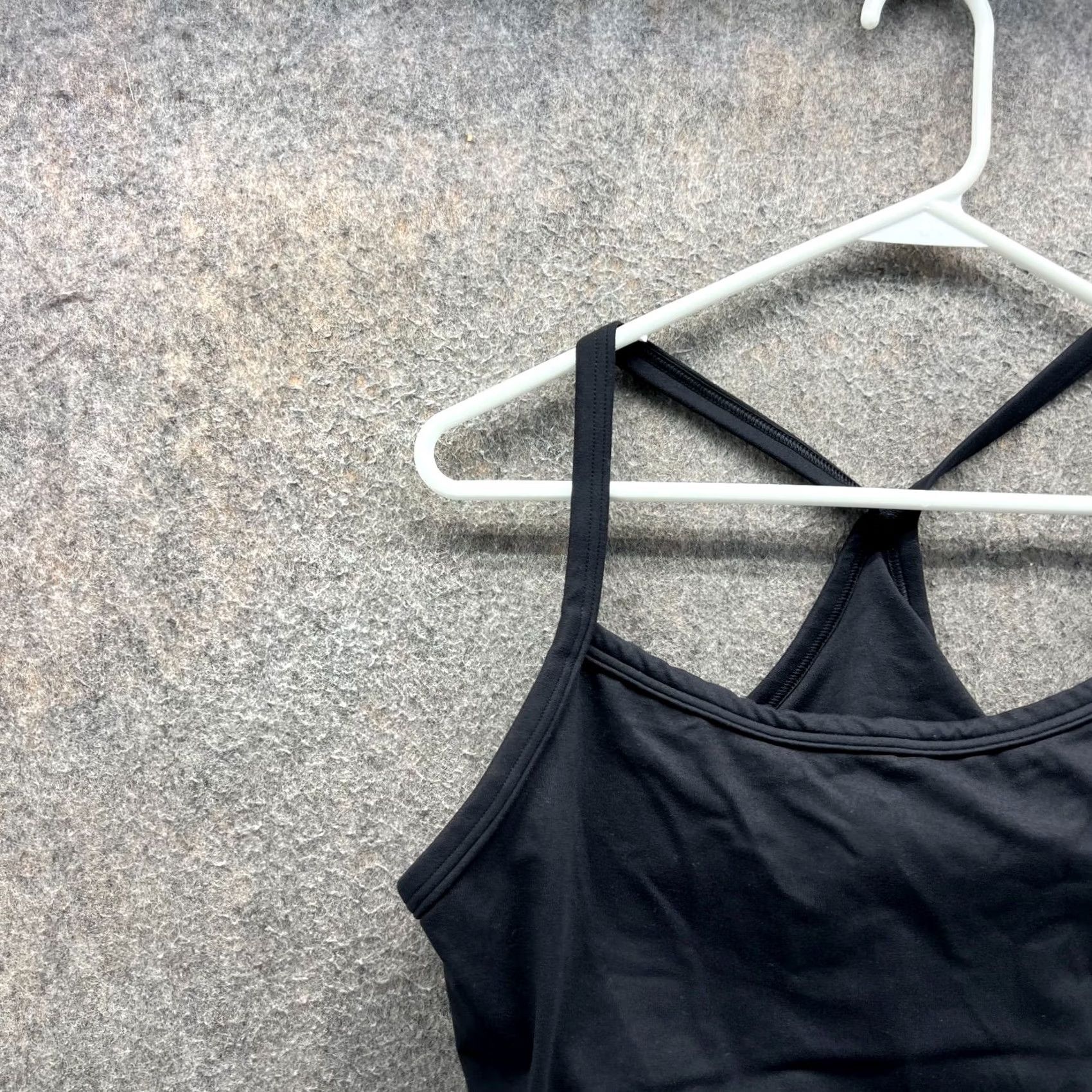 Vintage Aerie Tank Top Women XL Black The Hugger Recharge Minimal Support Offline Bra Tank Women XL Black Aerie Tank Top Offline Size XL / US 12-14 / IT 48-50 - 7 Thumbnail