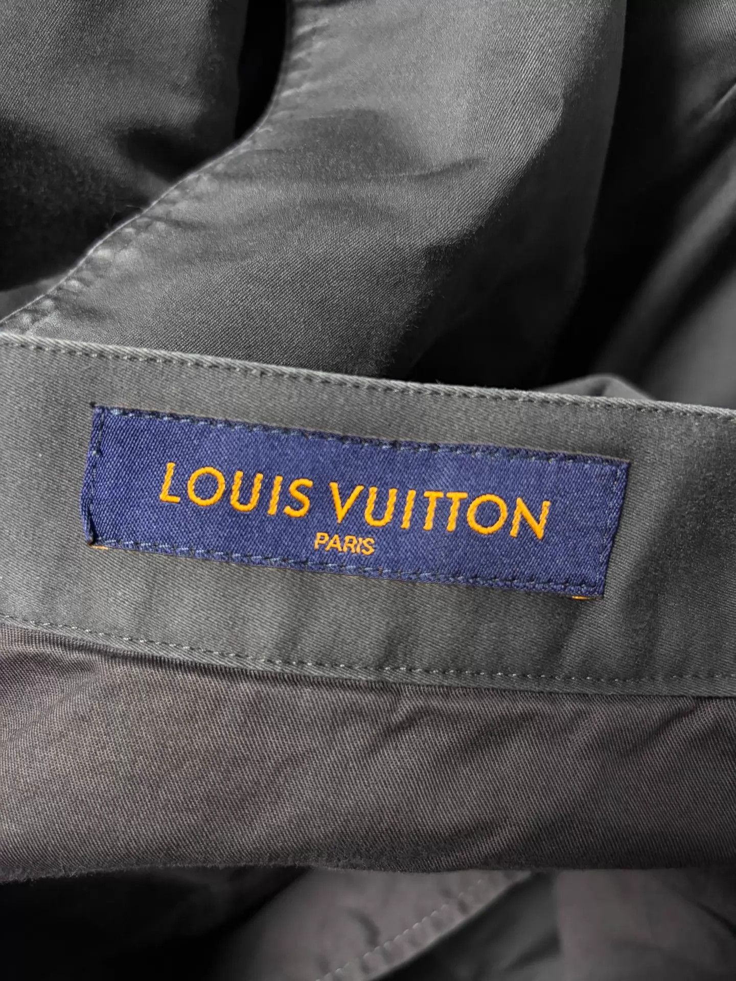 Louis Vuitton LV Men's Cargo Pants 40 Black-Grey Size US 40 / EU 56 - 4 Thumbnail