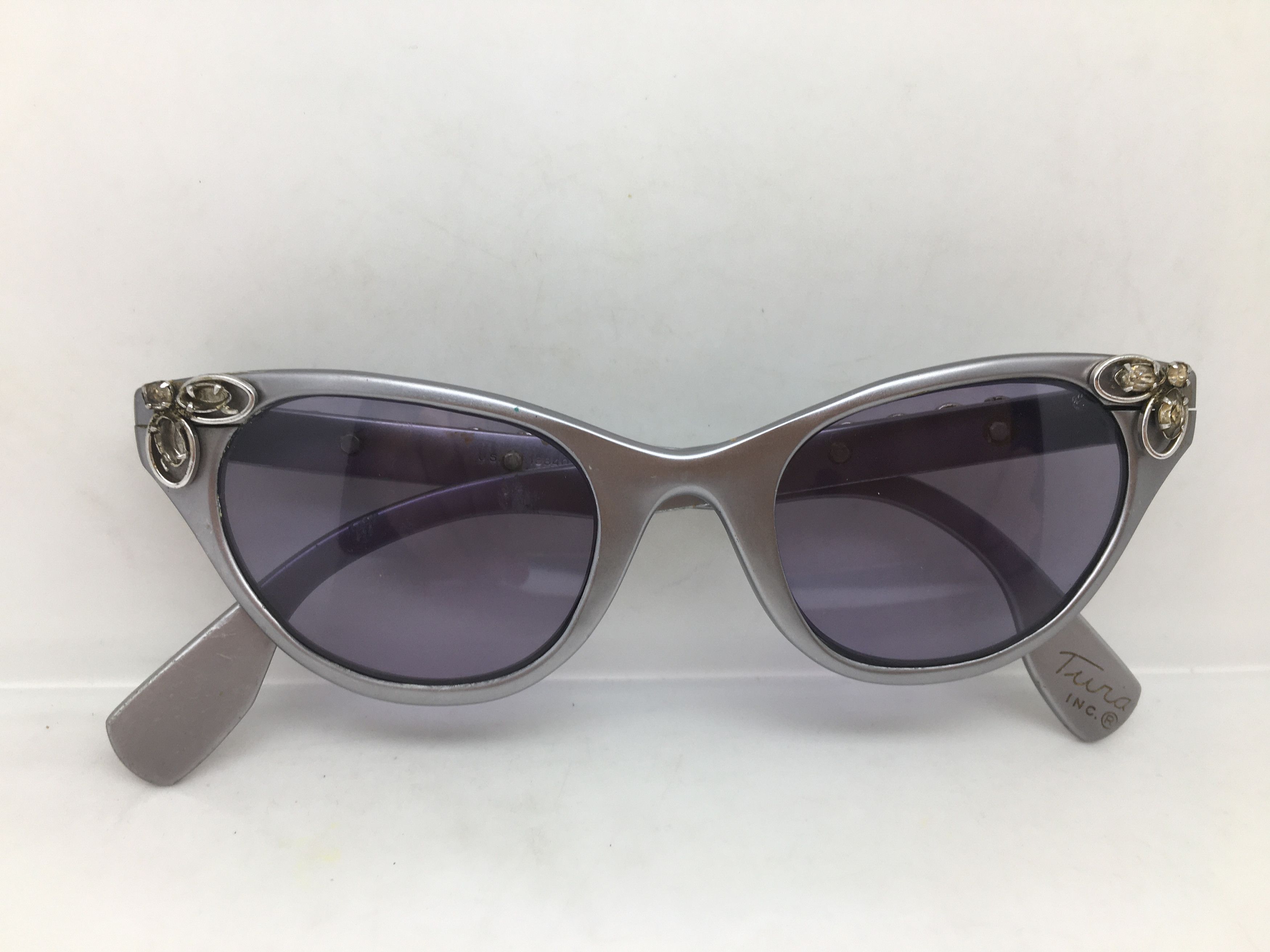 Vintage Vintage 50s TURA Woman Aluminum Silver Cateye Sunglasses Size ONE SIZE - 7 Thumbnail
