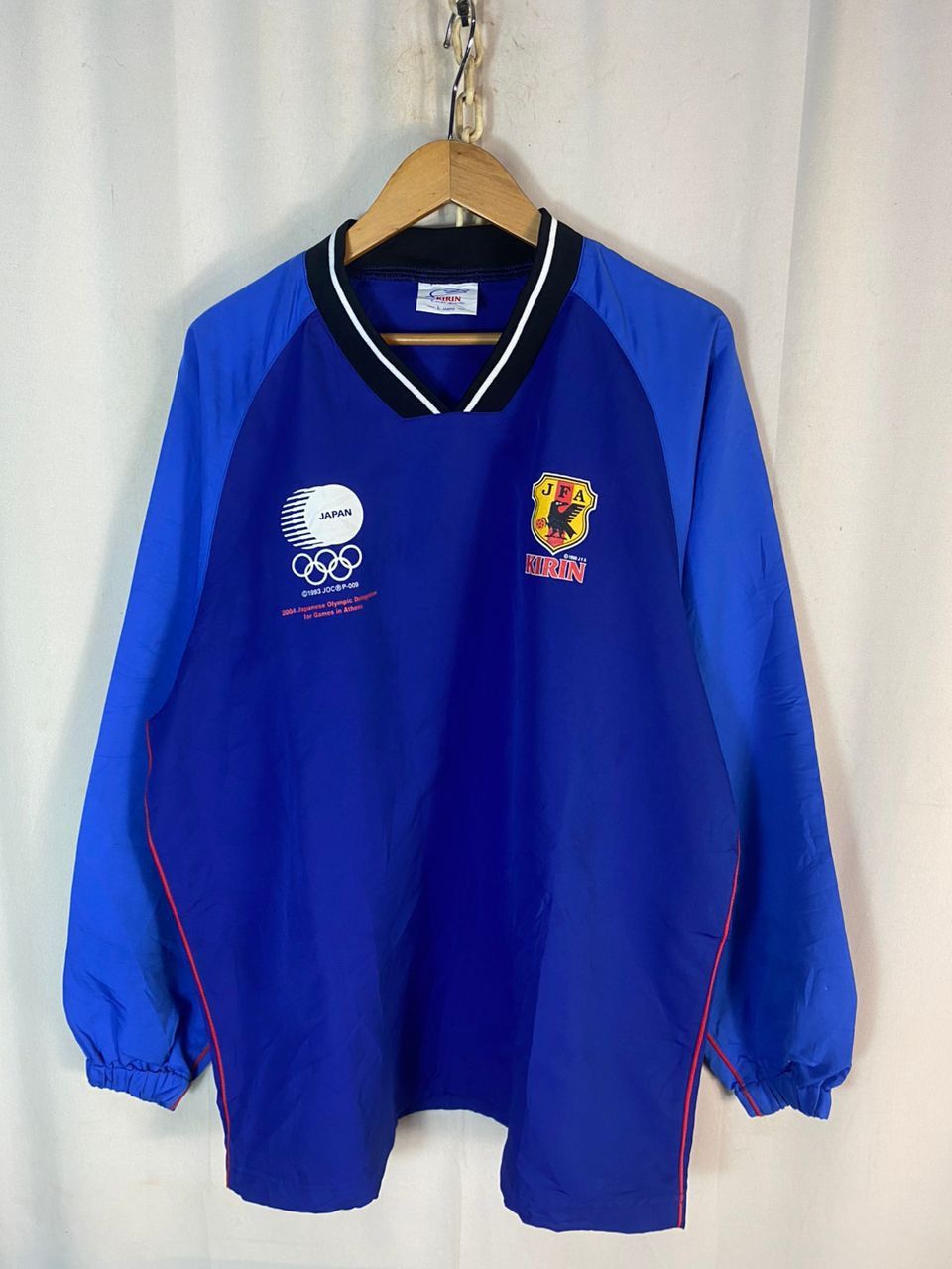 Japanese Brand × Vintage Vintage japan nylon vneck shirt by kirin Size US L / EU 52-54 / 3 - 1 Thumbnail