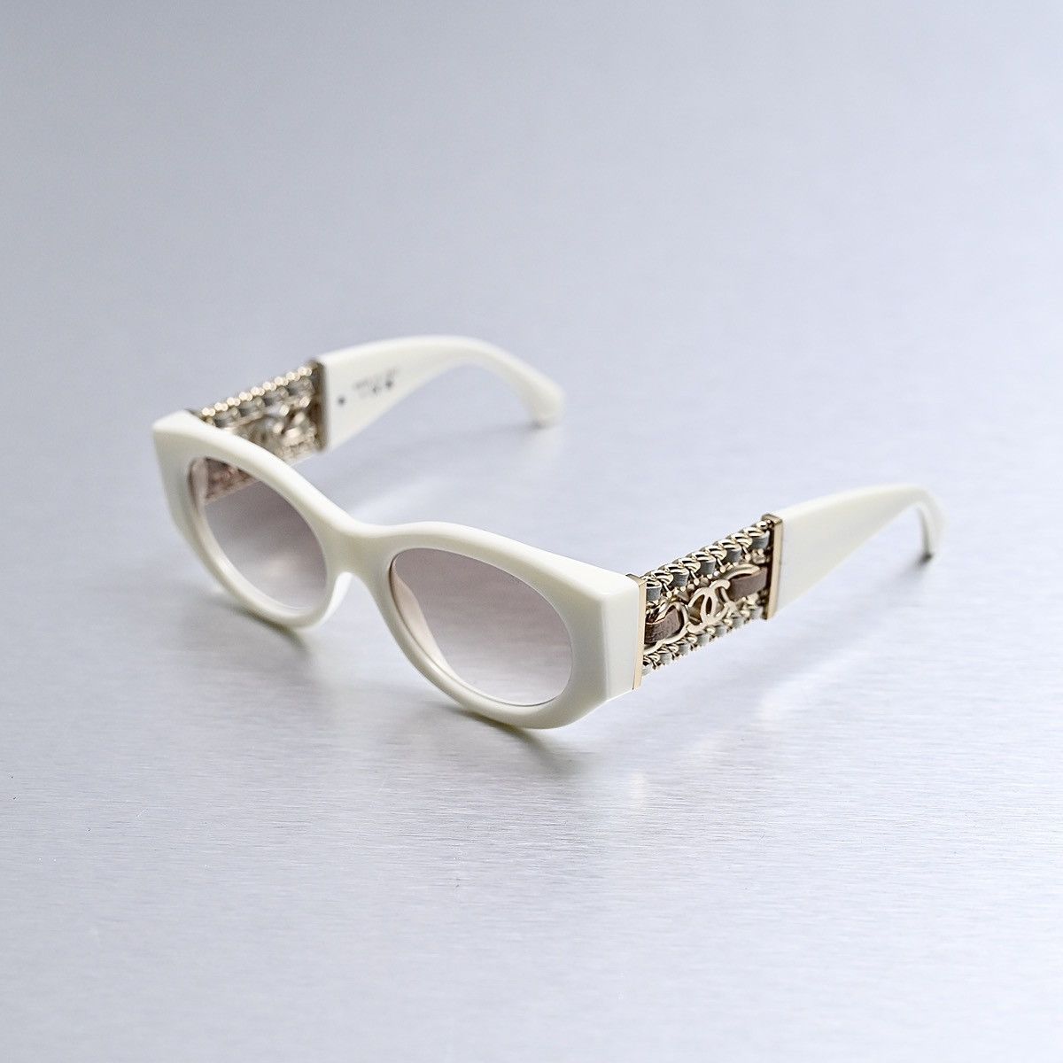 Chanel CHANEL 0CH5536Q 125513 SUNGLASSES Size ONE SIZE - 1 Thumbnail