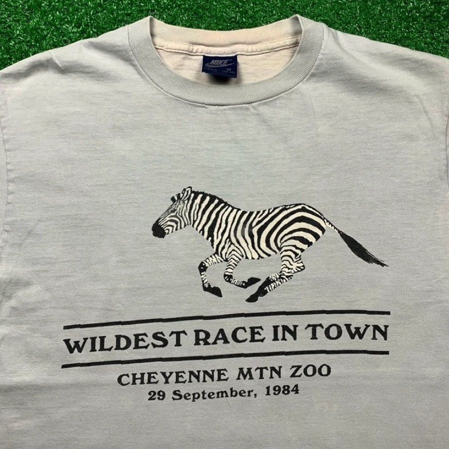 Nike VINTAGE Nike T Shirt USA Rare 1984 Running LS 80s Zebra Wild Race Cheyenne Zoo Shirt Mens Medium Blue USA Graphic Tee Size US M / EU 48-50 / 2 - 2 Thumbnail