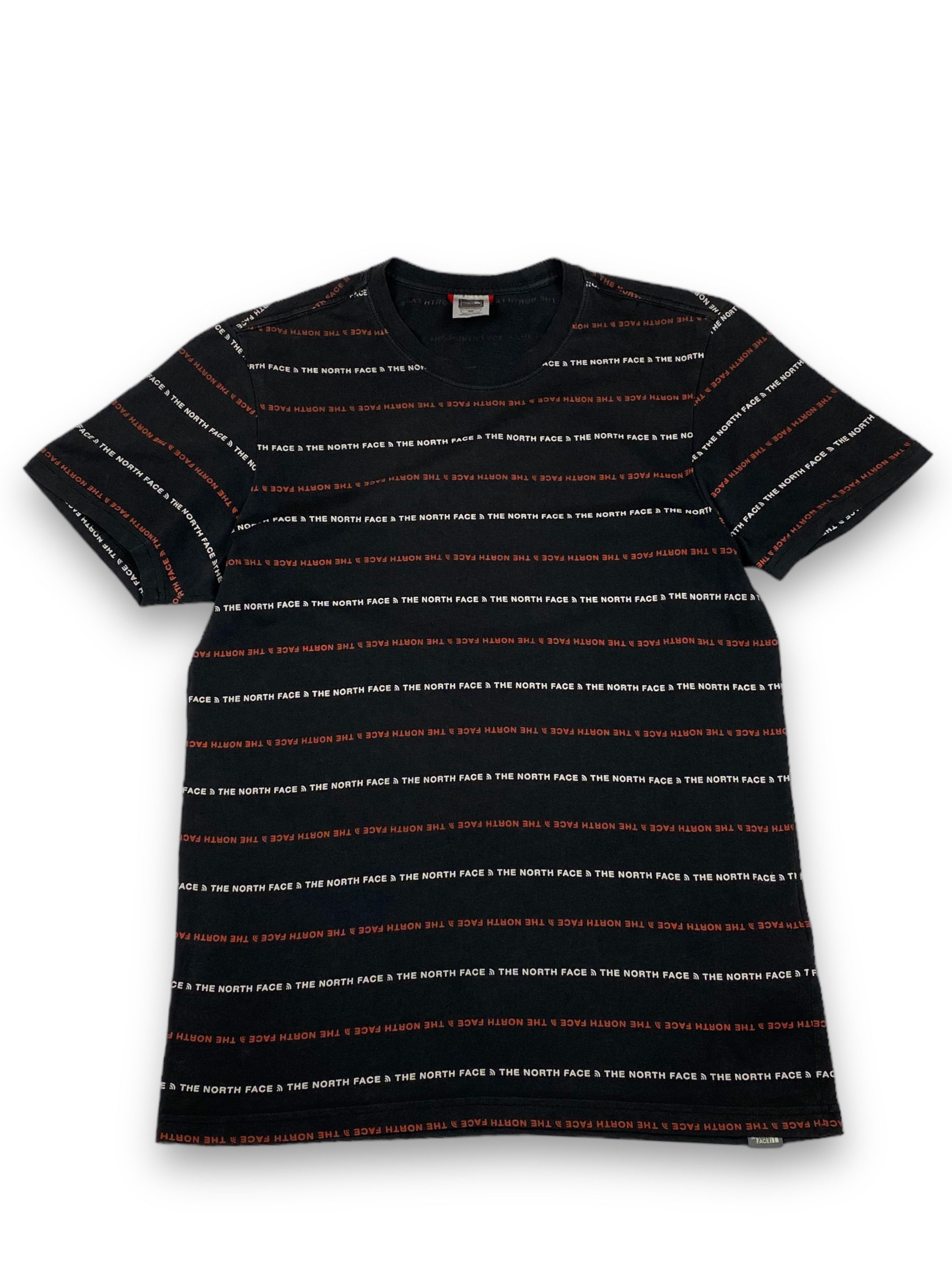 The North Face Vintage THE NORTH FACE Monogram Black Faded T-Shirt M782 Size US S / EU 44-46 / 1 - 1 Thumbnail