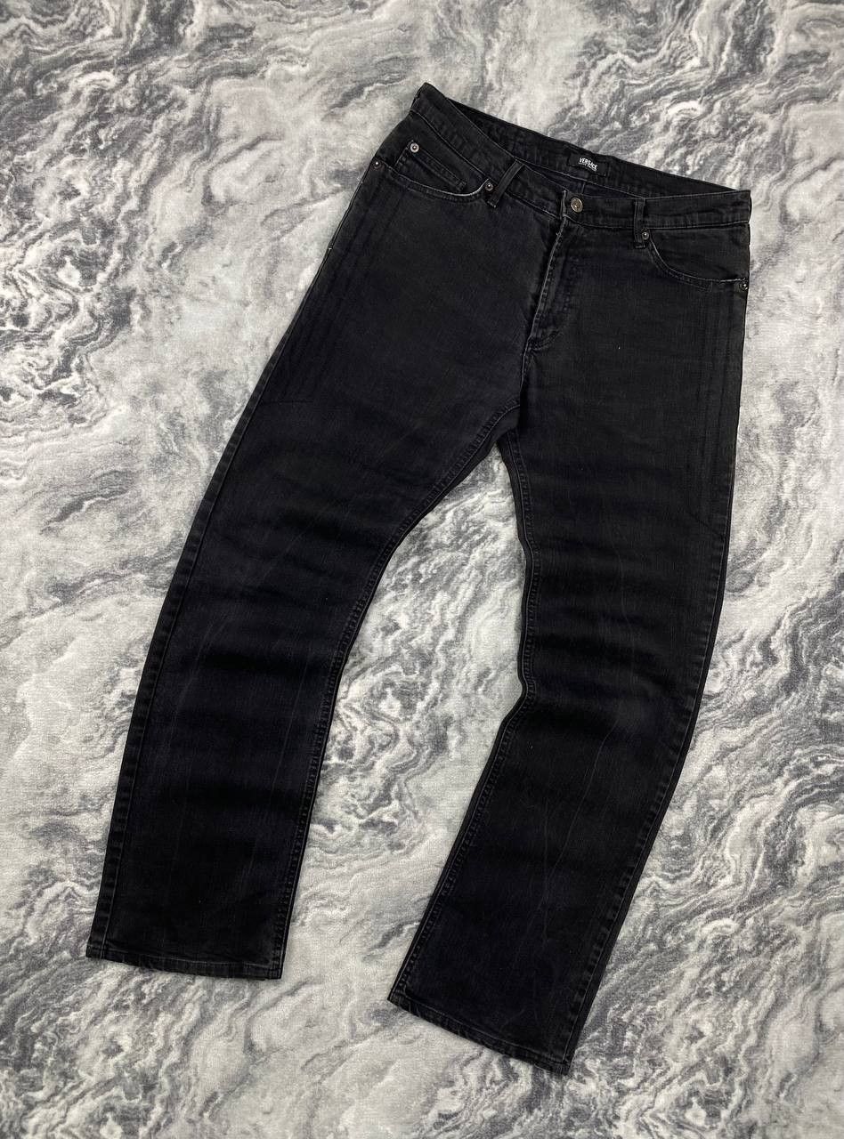 Versace Vintage Versace Jeans Couture Denim Jeans Men Size 36 Black Size US 36 / EU 52 - 2 Thumbnail