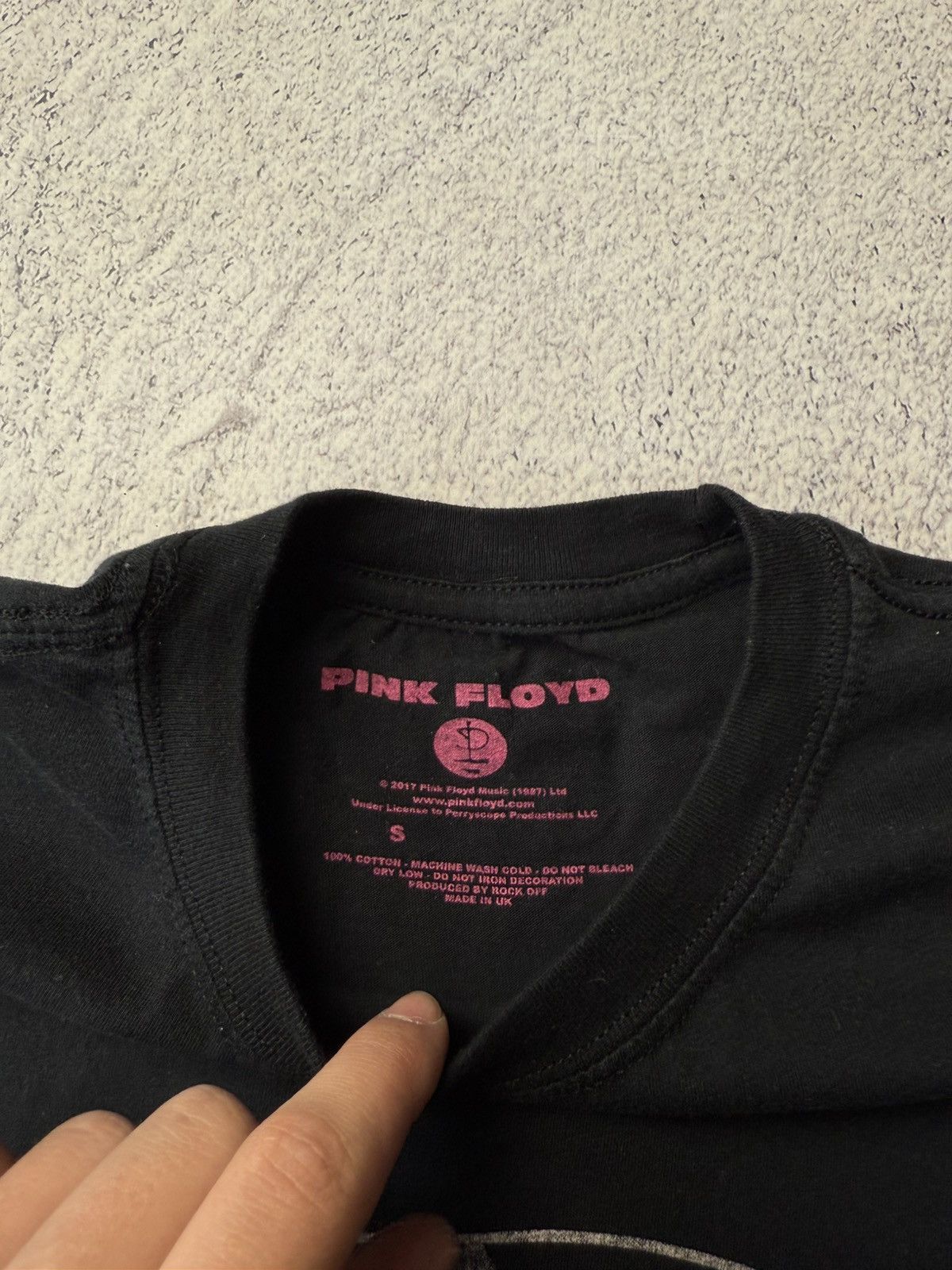 Band Tees Vintage Pink Floyd T-Shirts The Dark Side of the moon 1971s Size US S / EU 44-46 / 1 - 9 Thumbnail